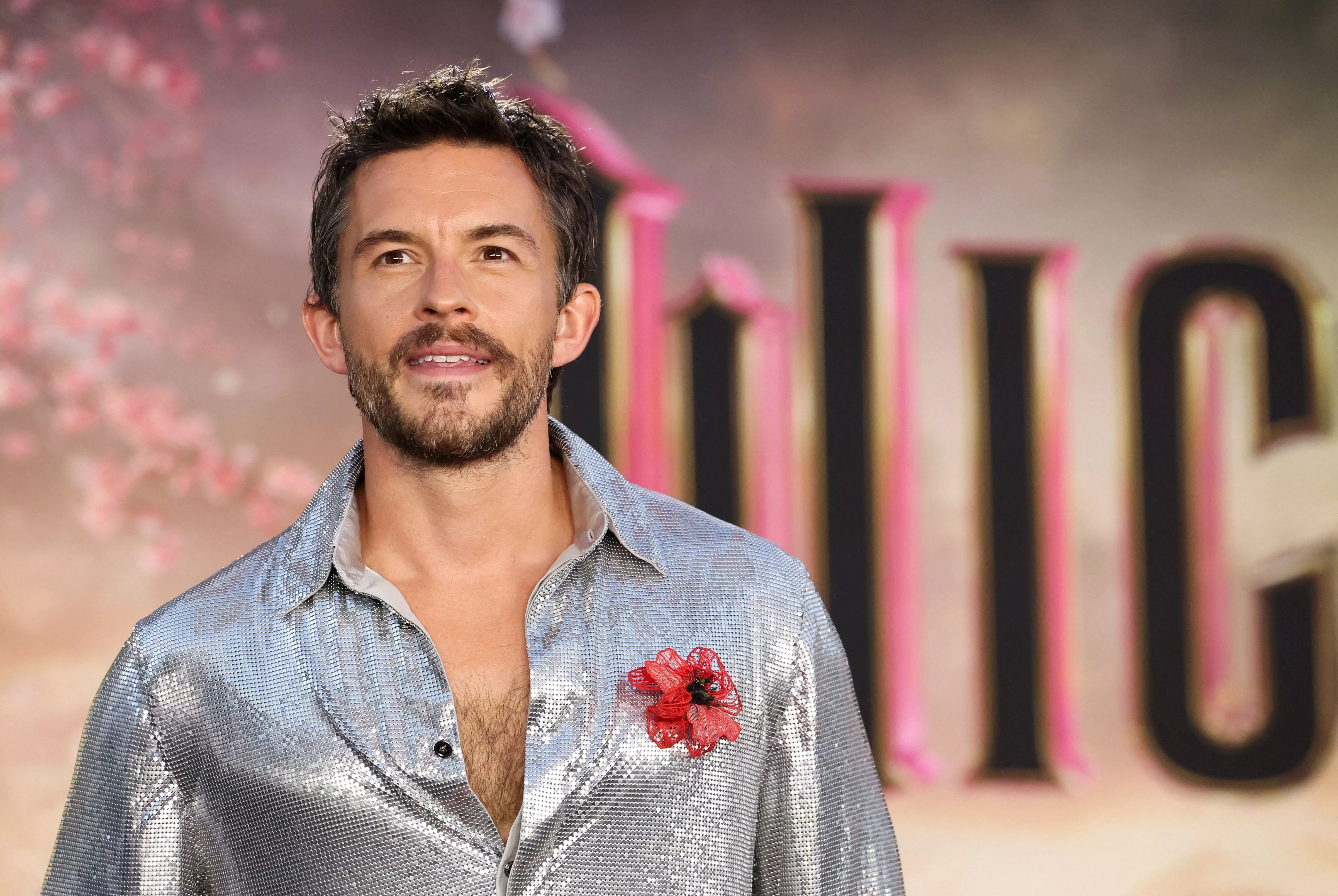 Jonathan Bailey Wallpapers - Wallpaper Cave