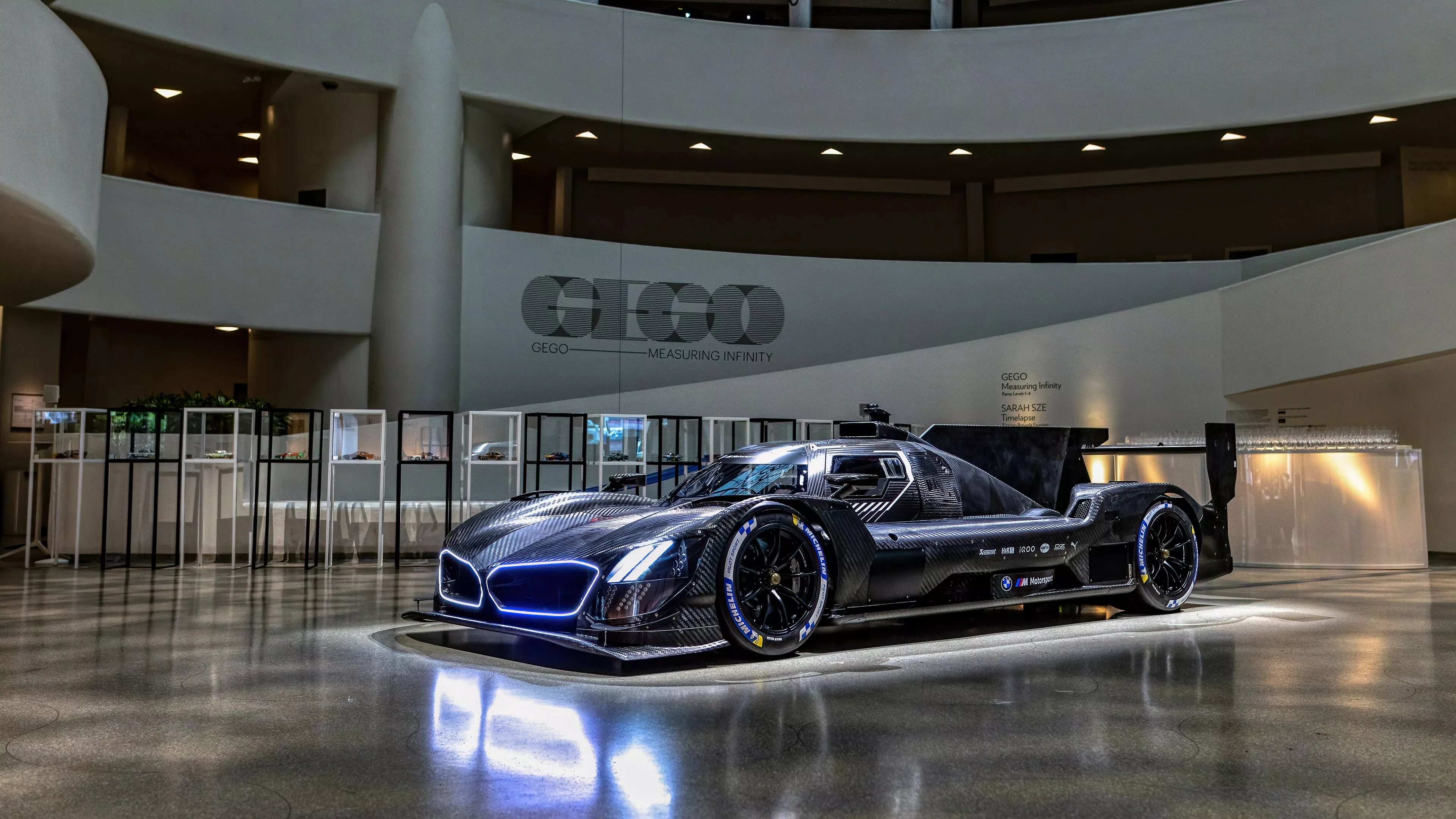 Download Vehicle BMW M Hybrid V8 4k