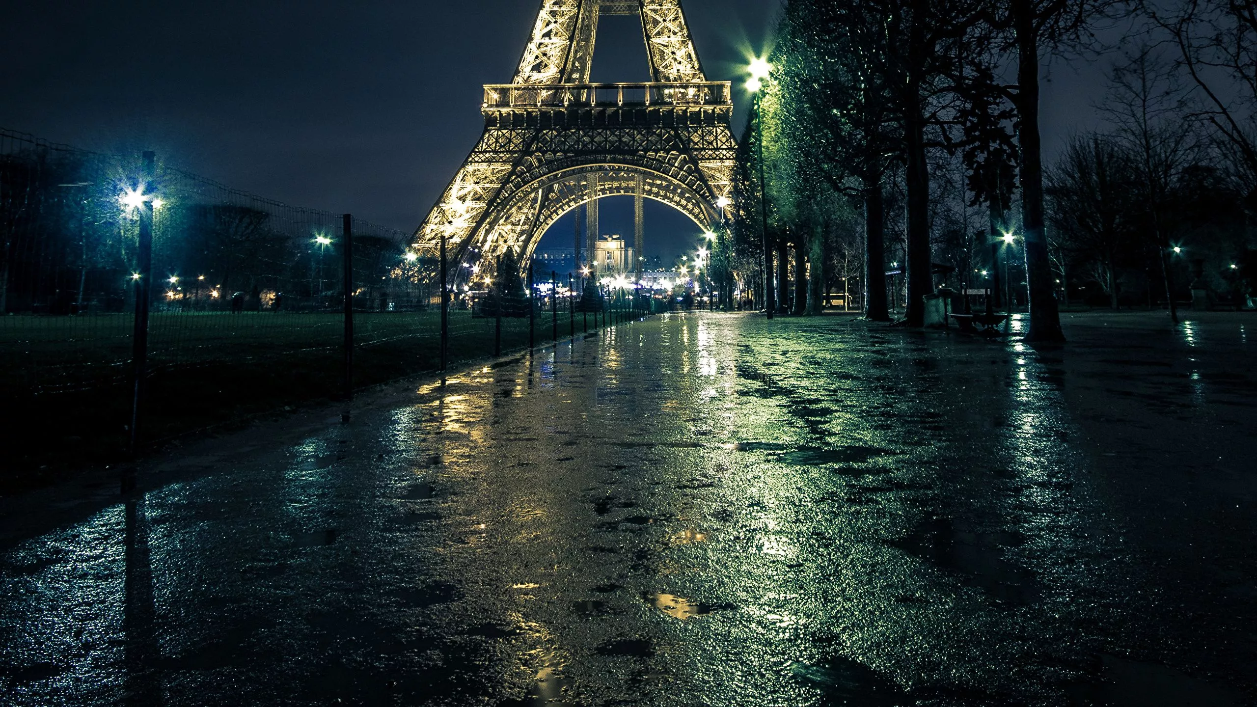 Wallpaper Paris Eiffel Tower France