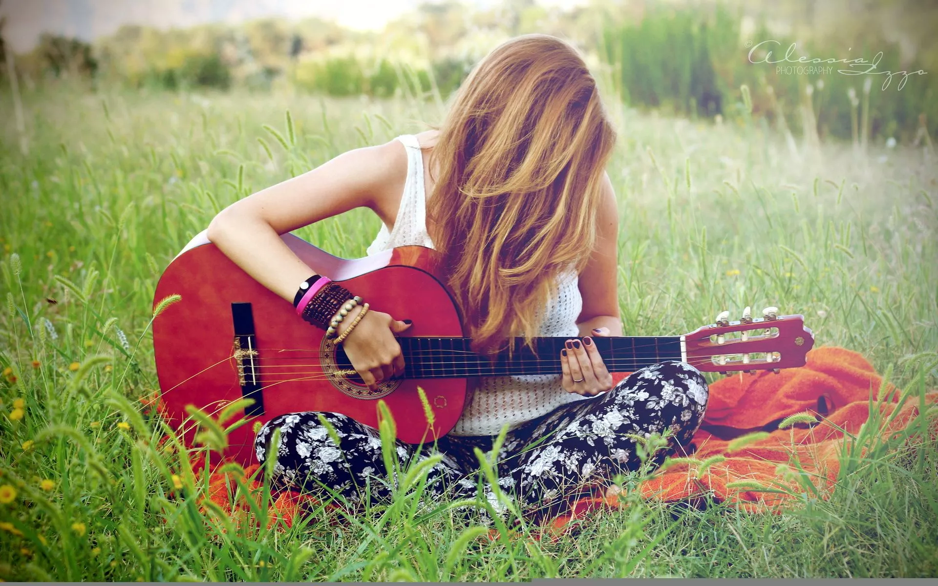 Wallpaper girl, music, guitar