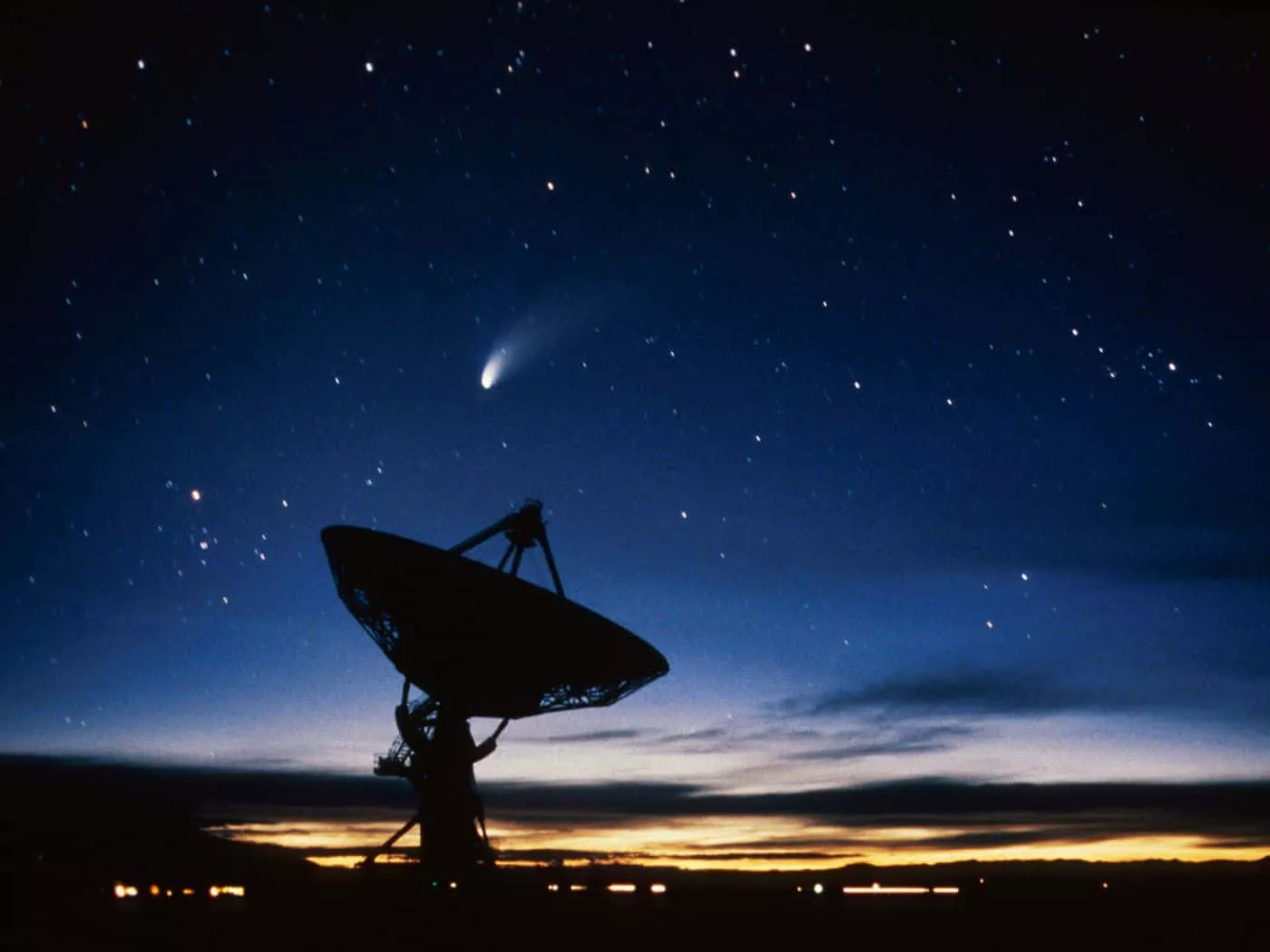 Download A powerful radio telescope