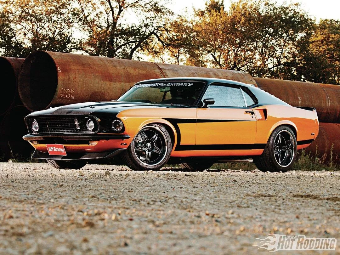 Ford Mustang Coupe Hot