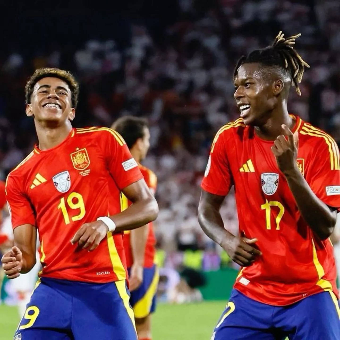 Lamine Yamal y Nico Williams