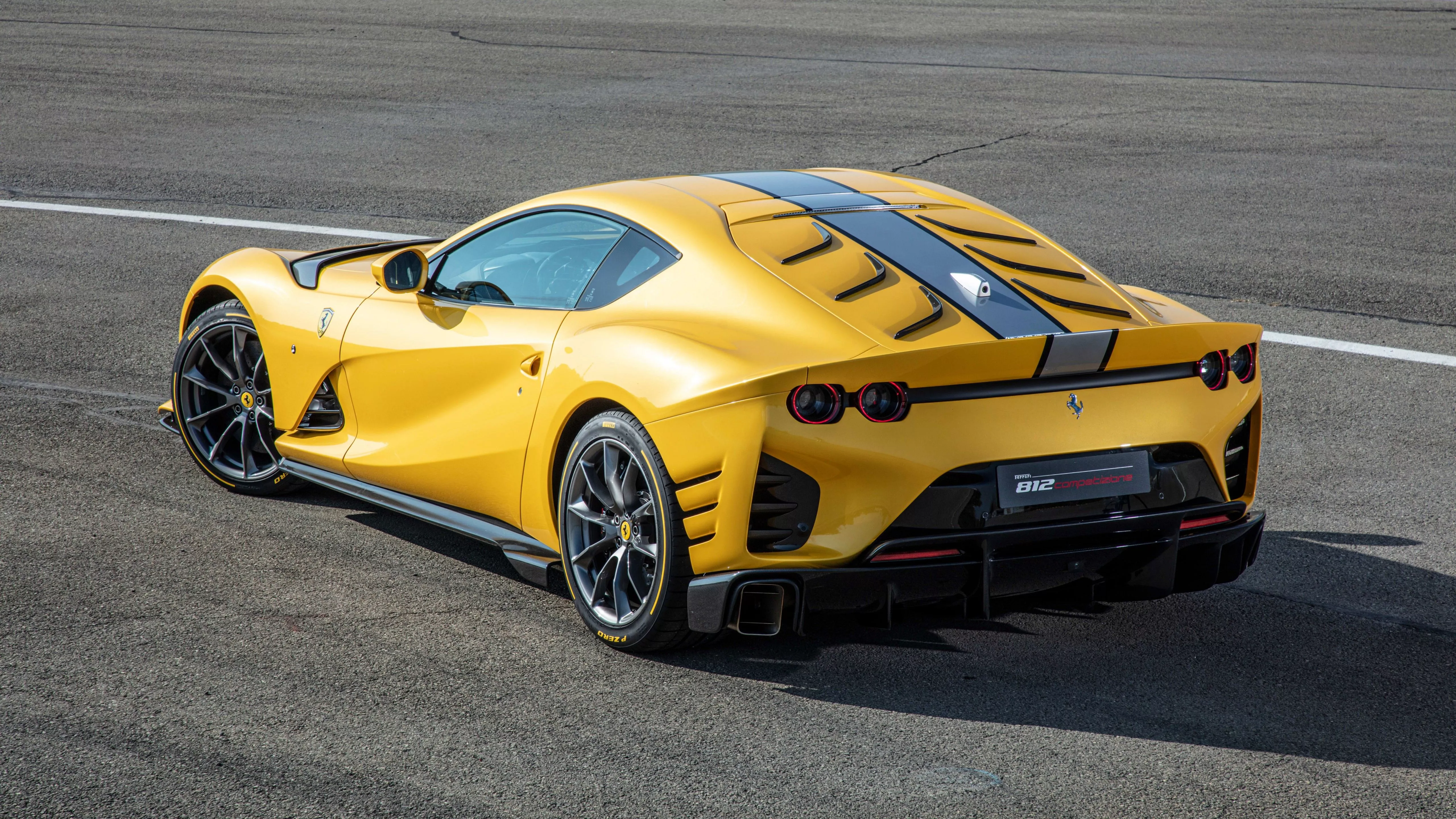 Ferrari 812 Competizione 2021 3 4K 5K
