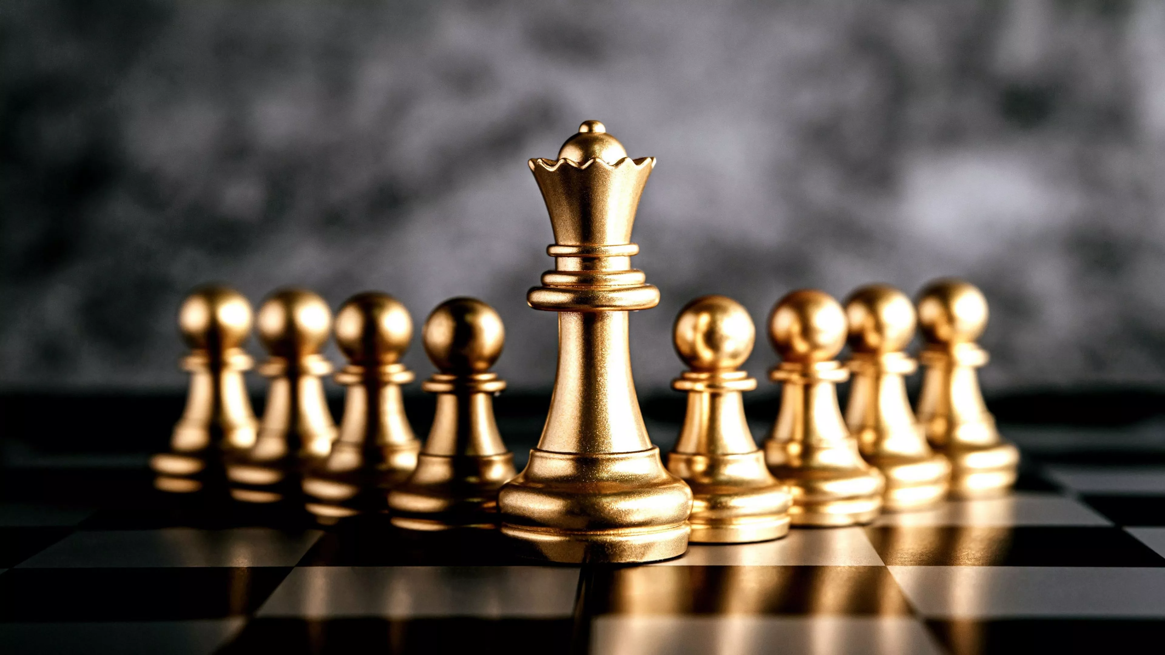 King (Chess) Wallpaper 4K, Chessboard