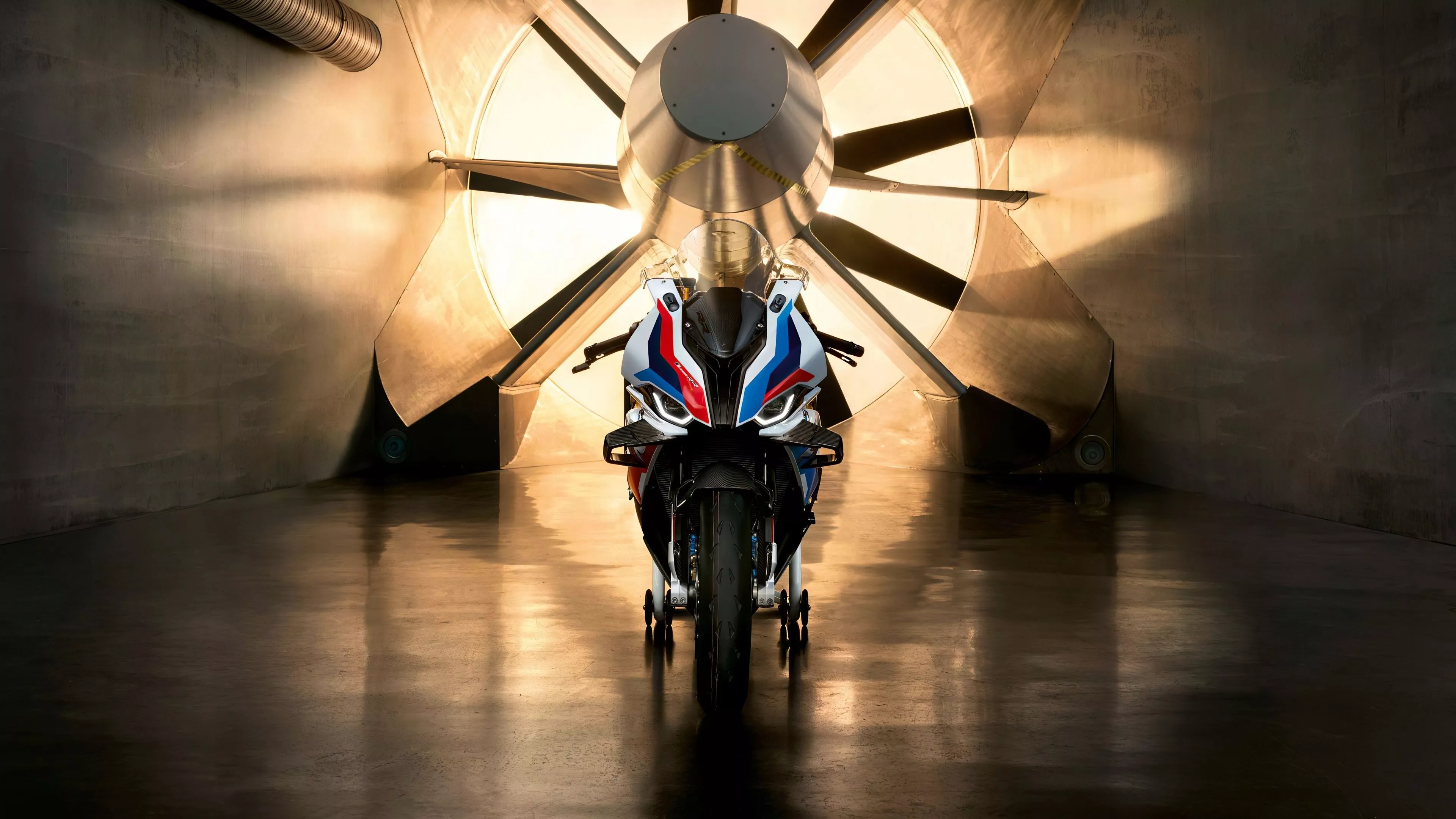 BMW M 1000 RR Wallpaper