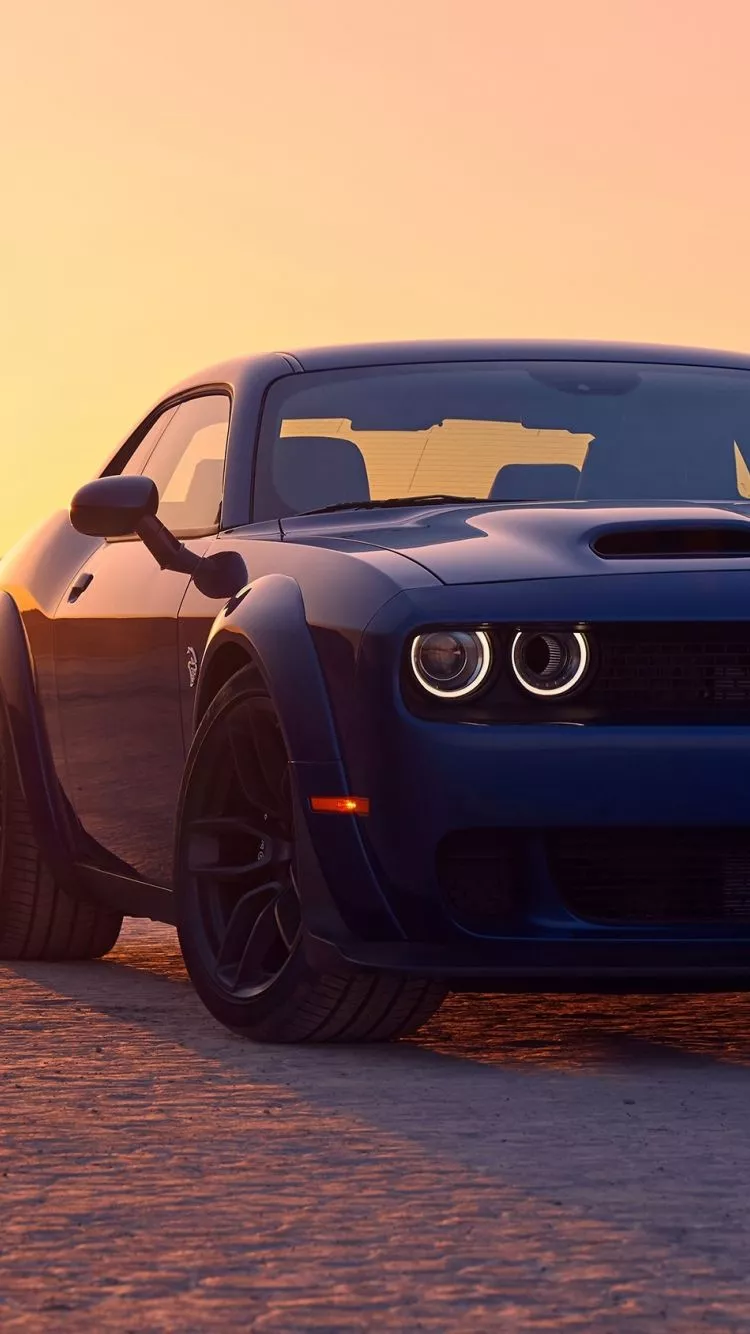 dodge challenger srt, iphone 7, iphone