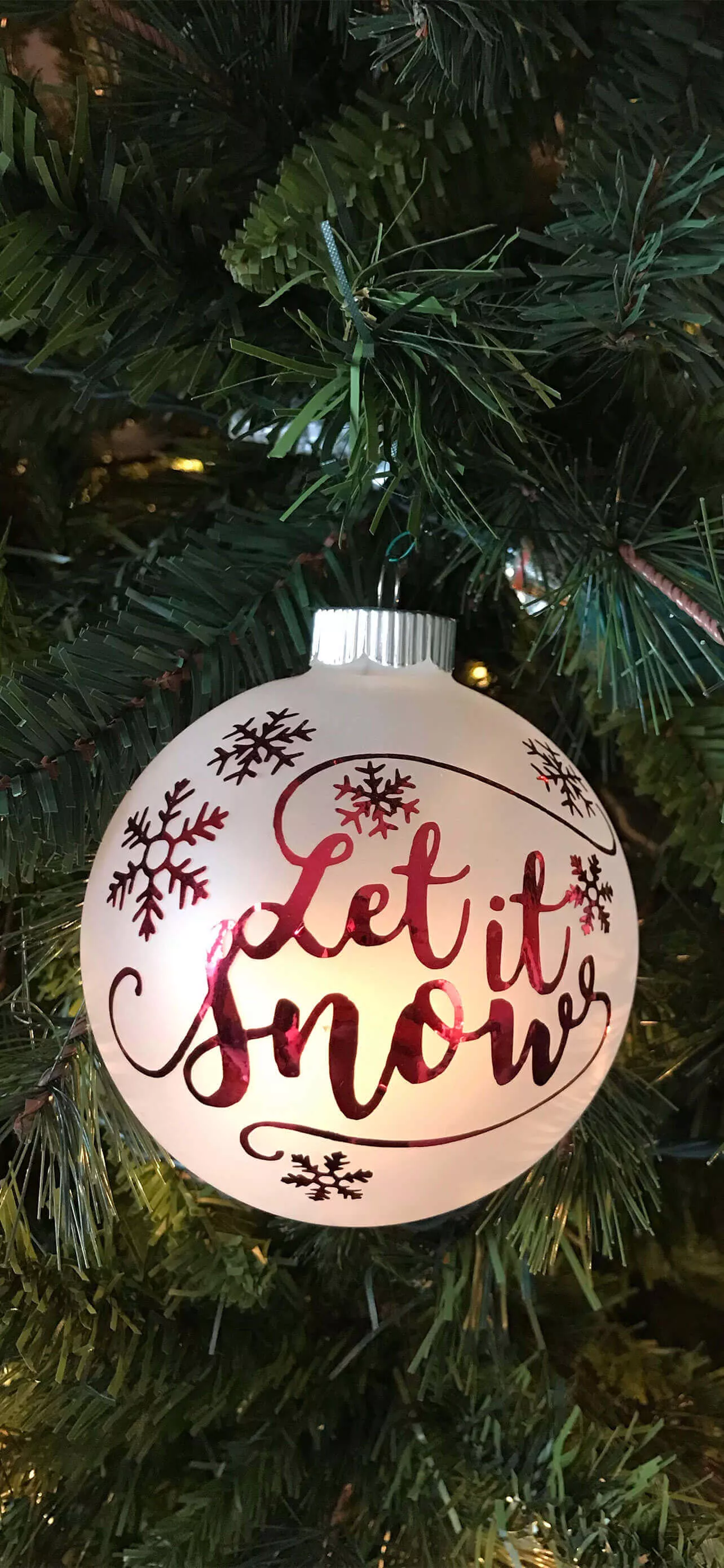 Beautiful iPhone 12 Pro Max Christmas