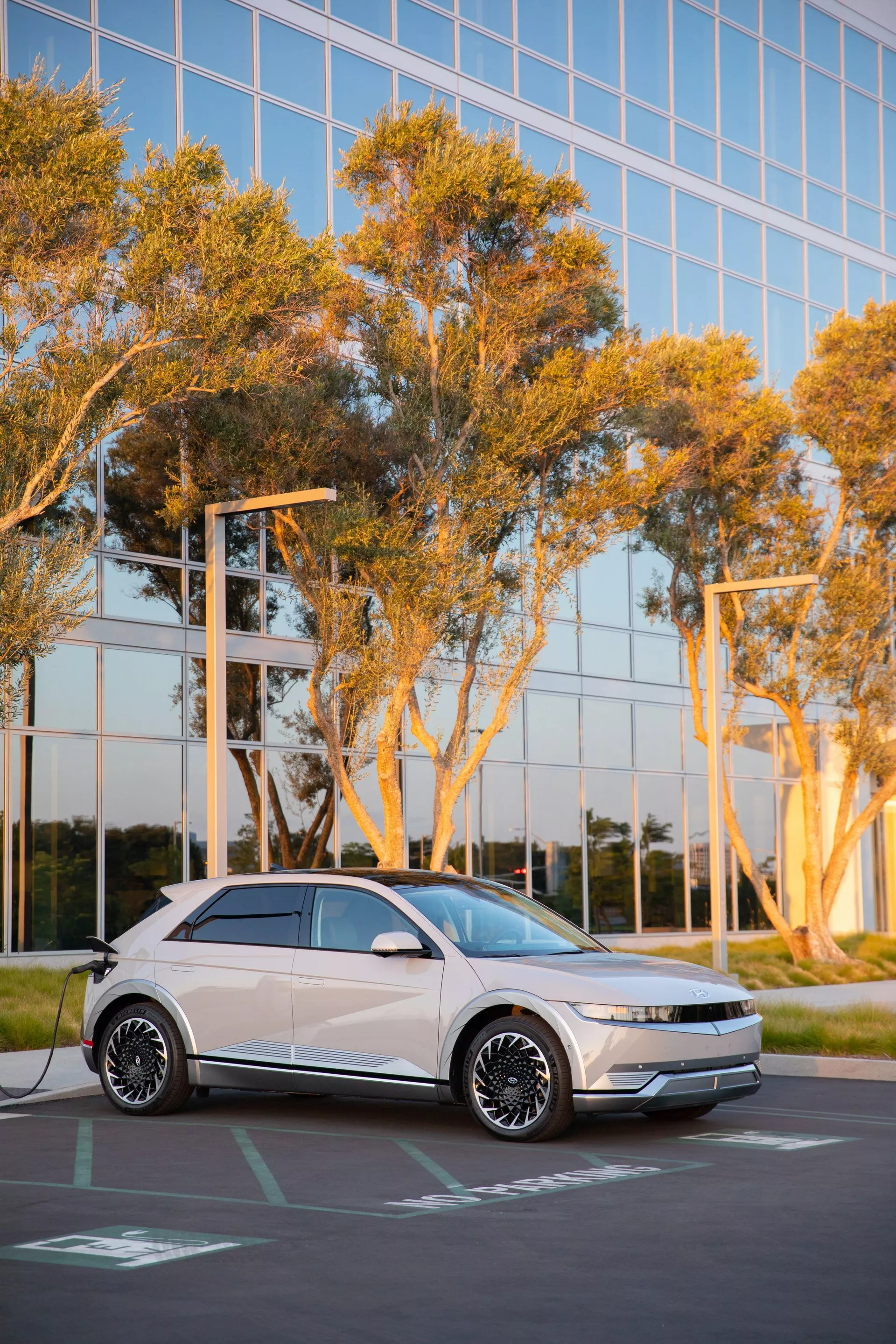 Hyundai Ioniq Wallpaper