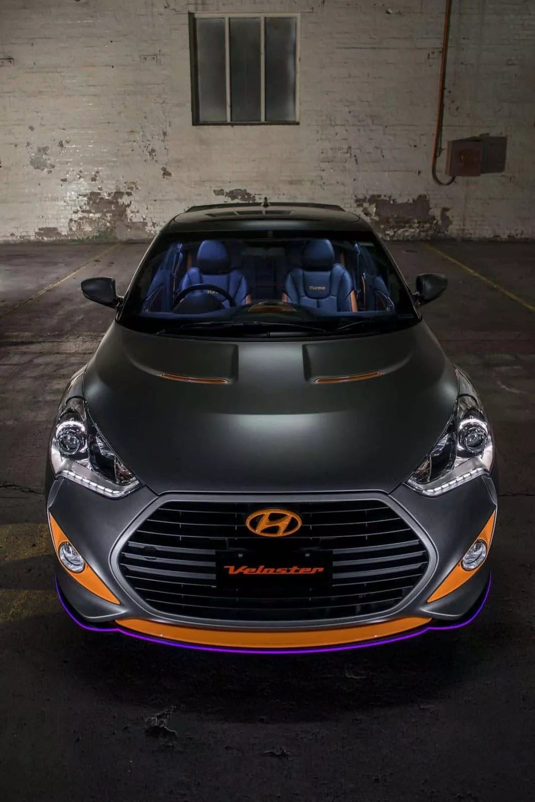 Download Sleek Hyundai Veloster in
