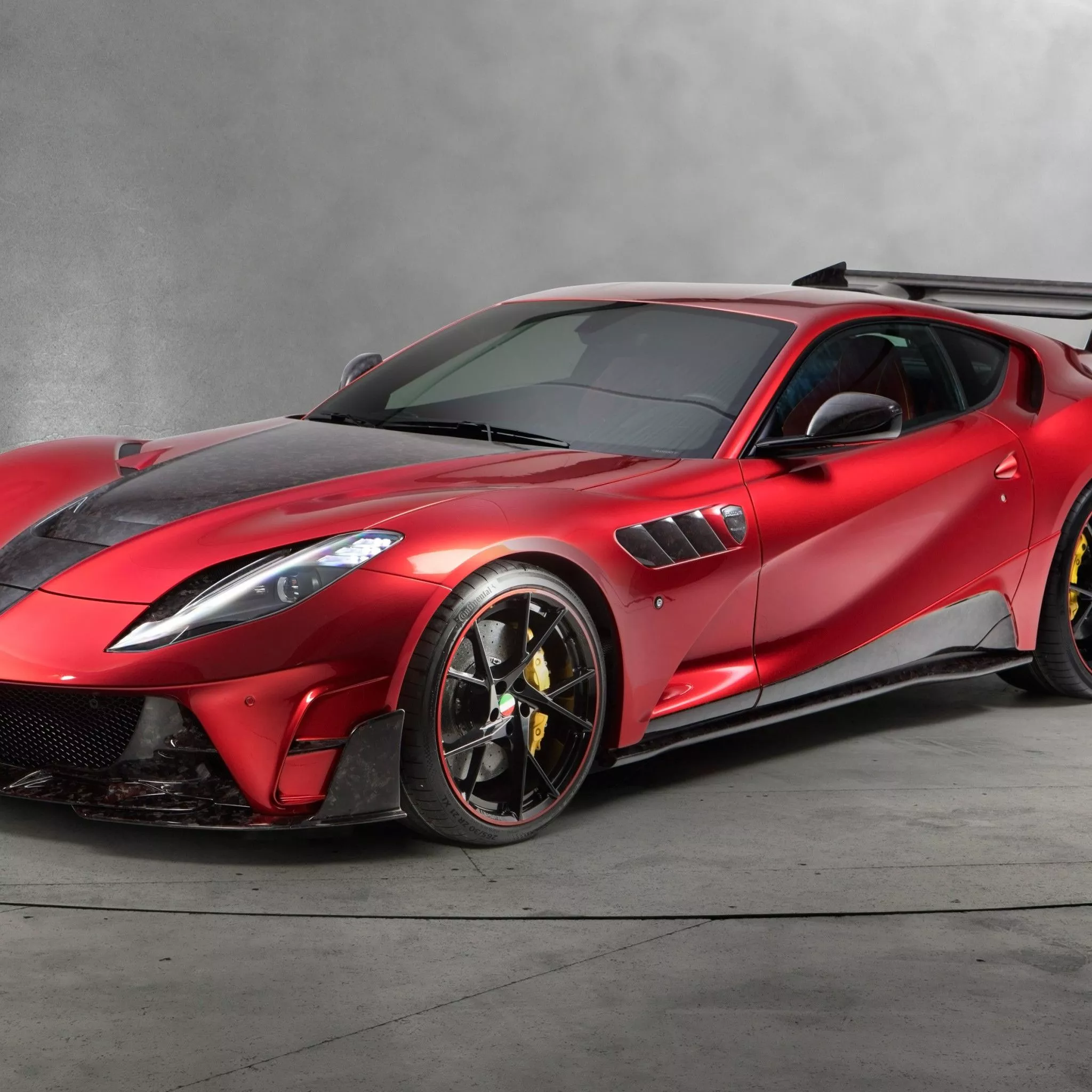 Mansory Ferrari 812 Superfast Stallone
