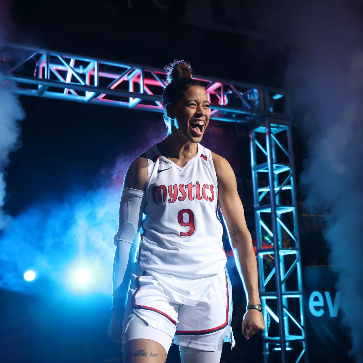 WNBA: Mystics' Cloud clears health