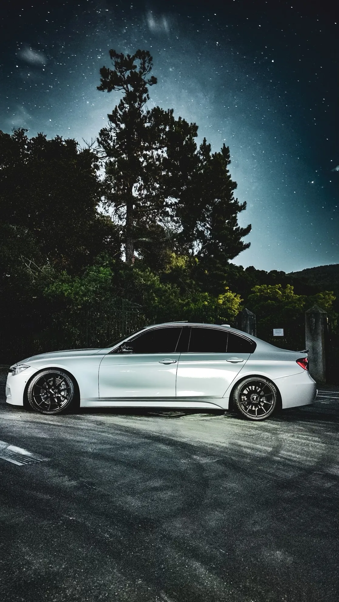 BMW F30 Sedan 3 Series With 18 SM 10