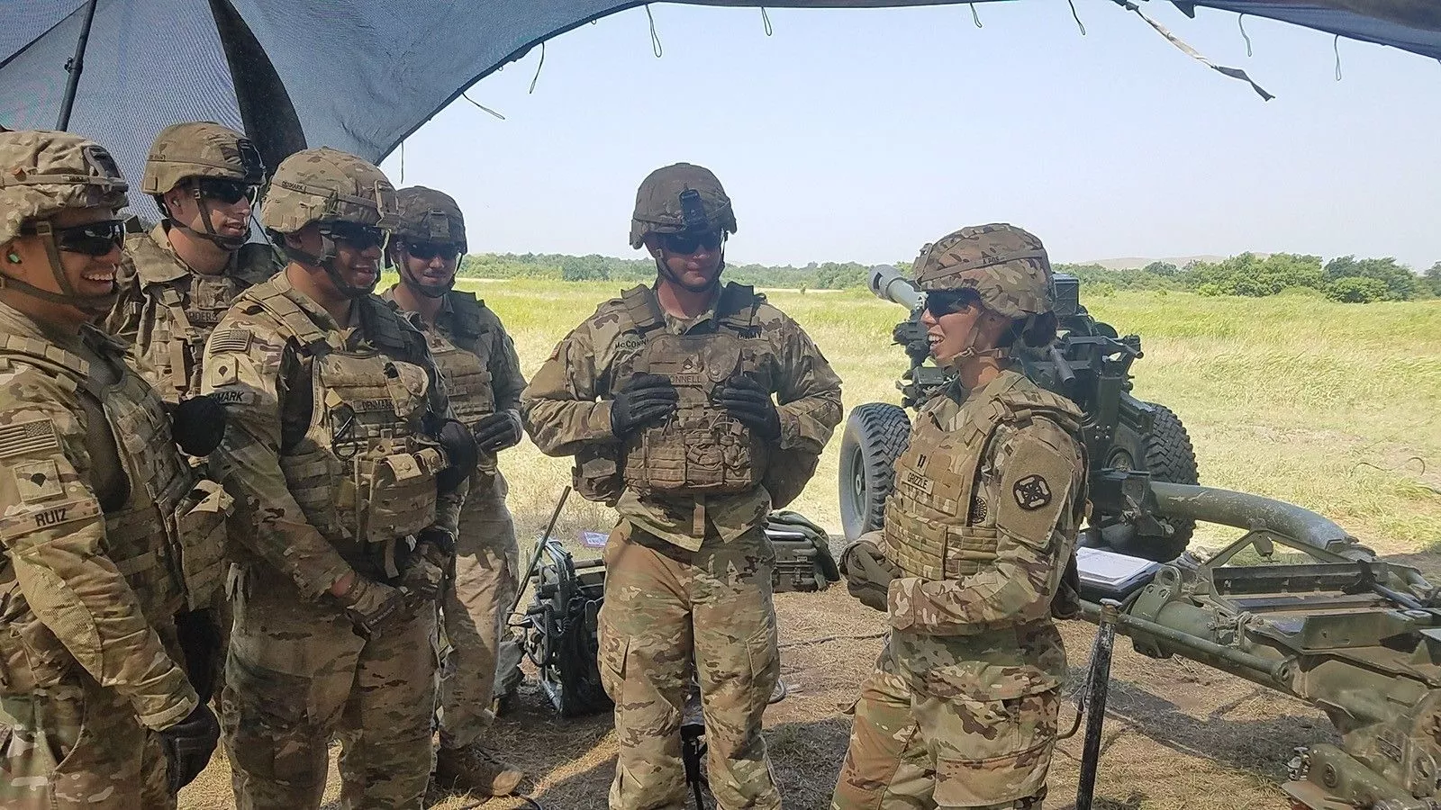 Female Soldiers encouraged