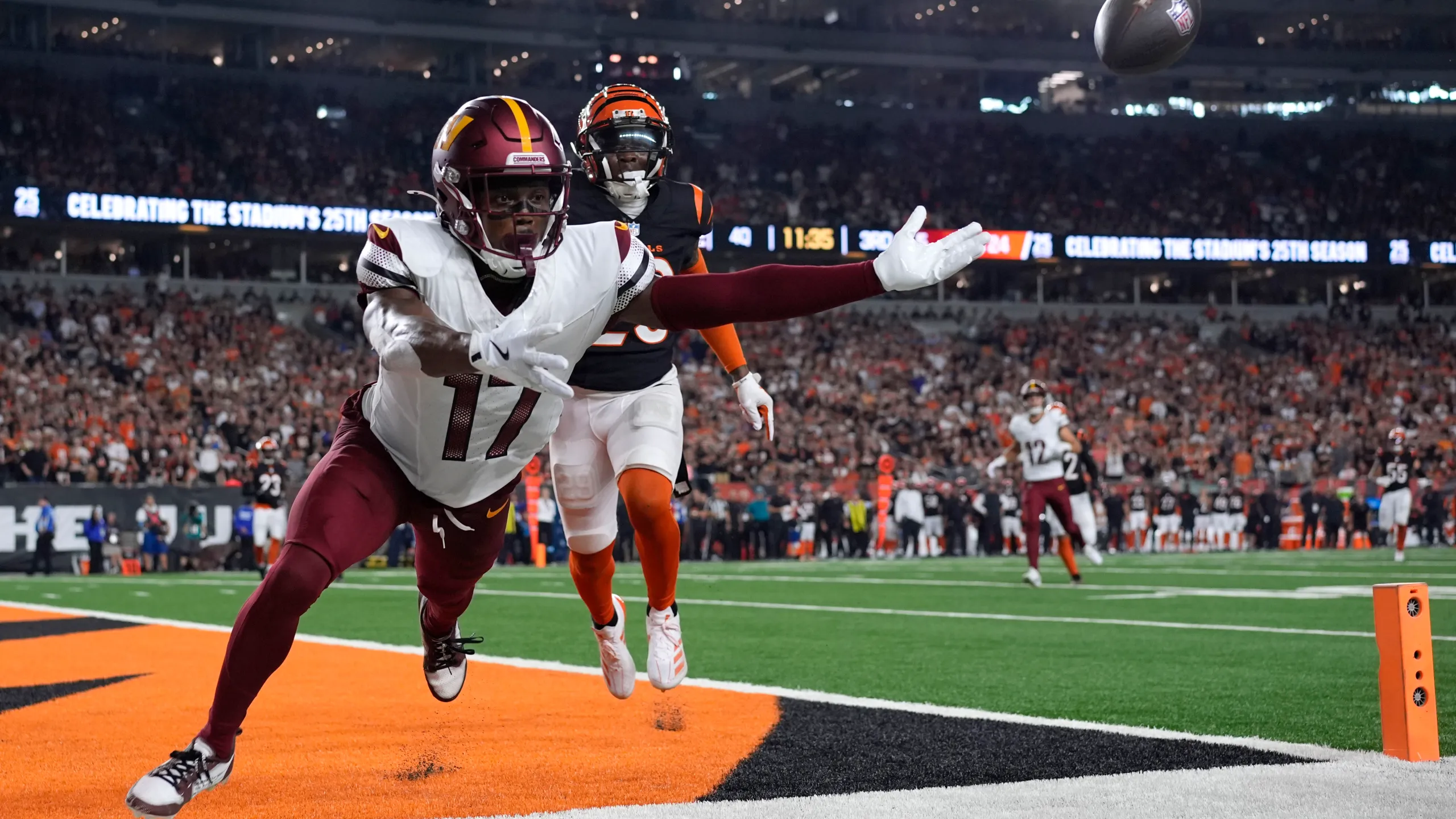 Rookie Jayden Daniels nearly flawless