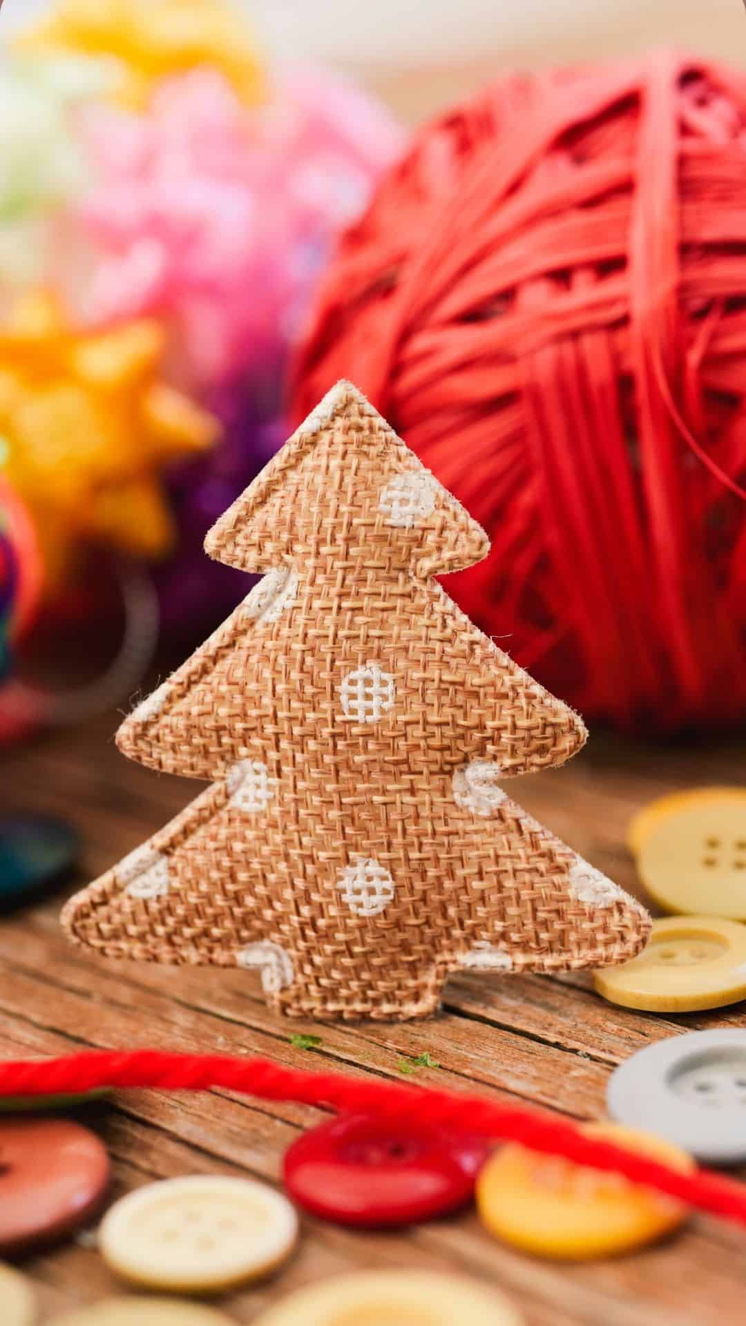 Free Christmas Wallpaper iPhone