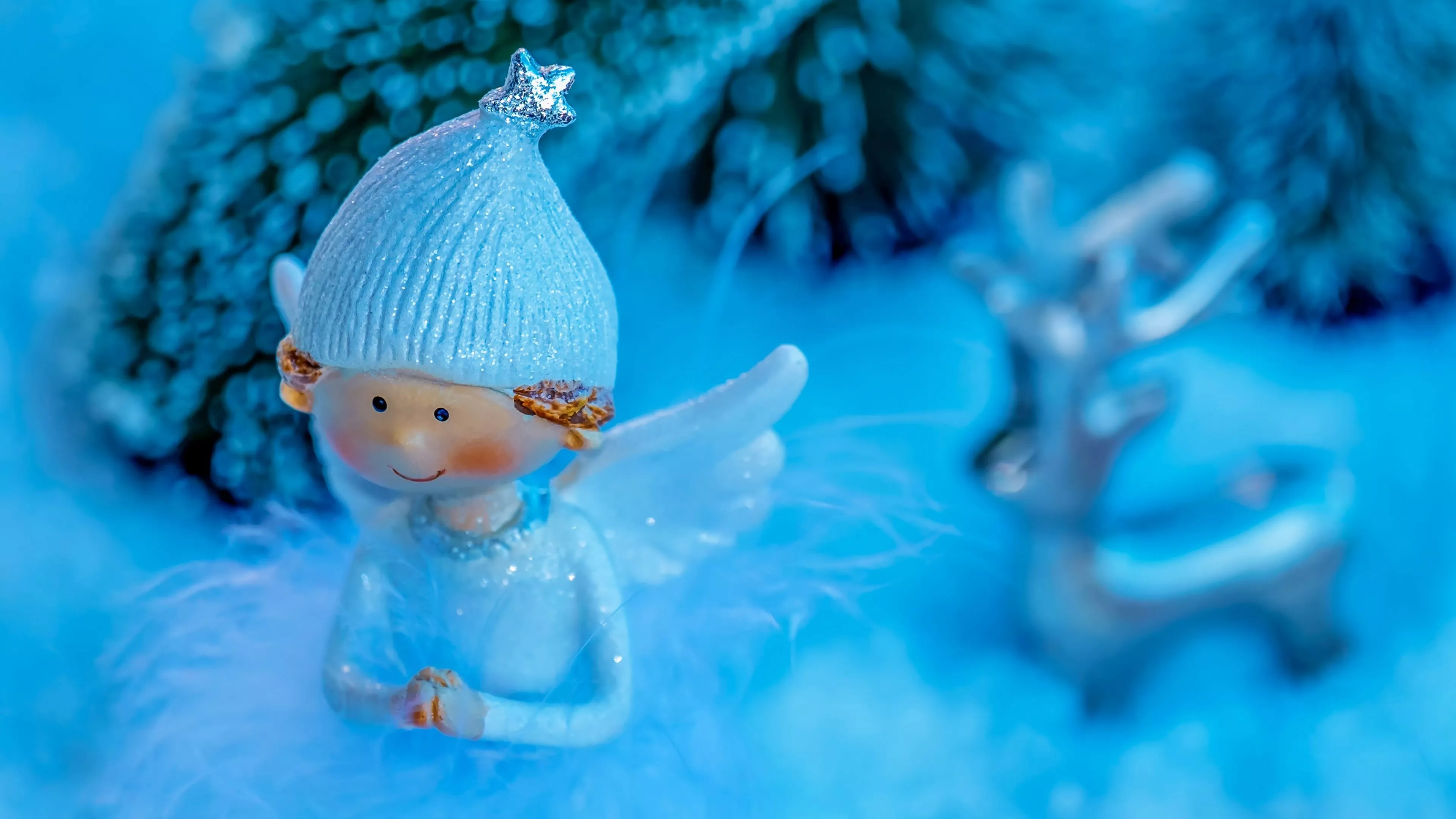 Blue Angel Wallpaper 4K, Christmas