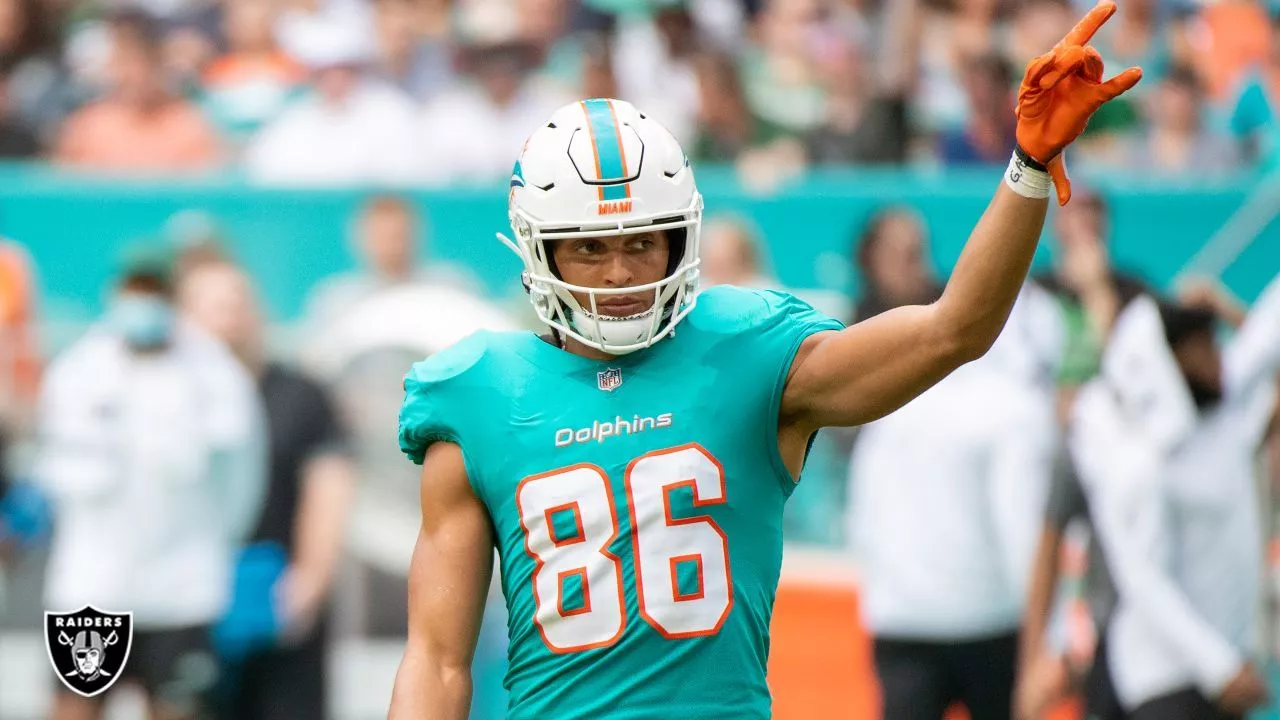 Photos: New Raiders WR Mack Hollins