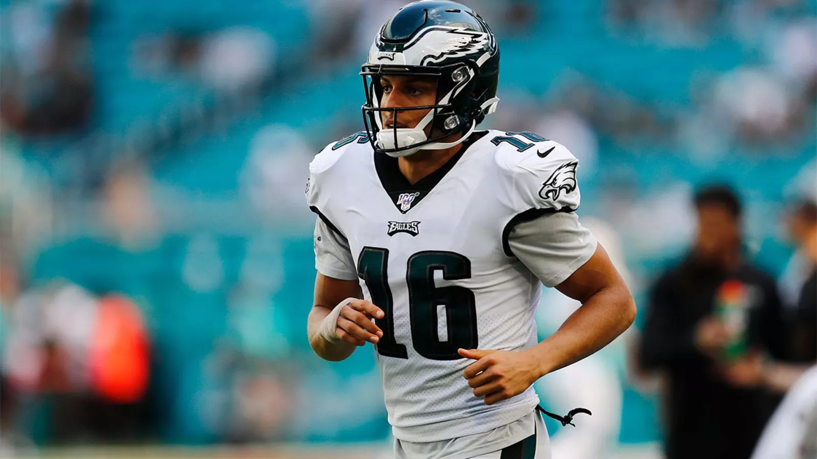 Philadelphia Eagles release WR Mack