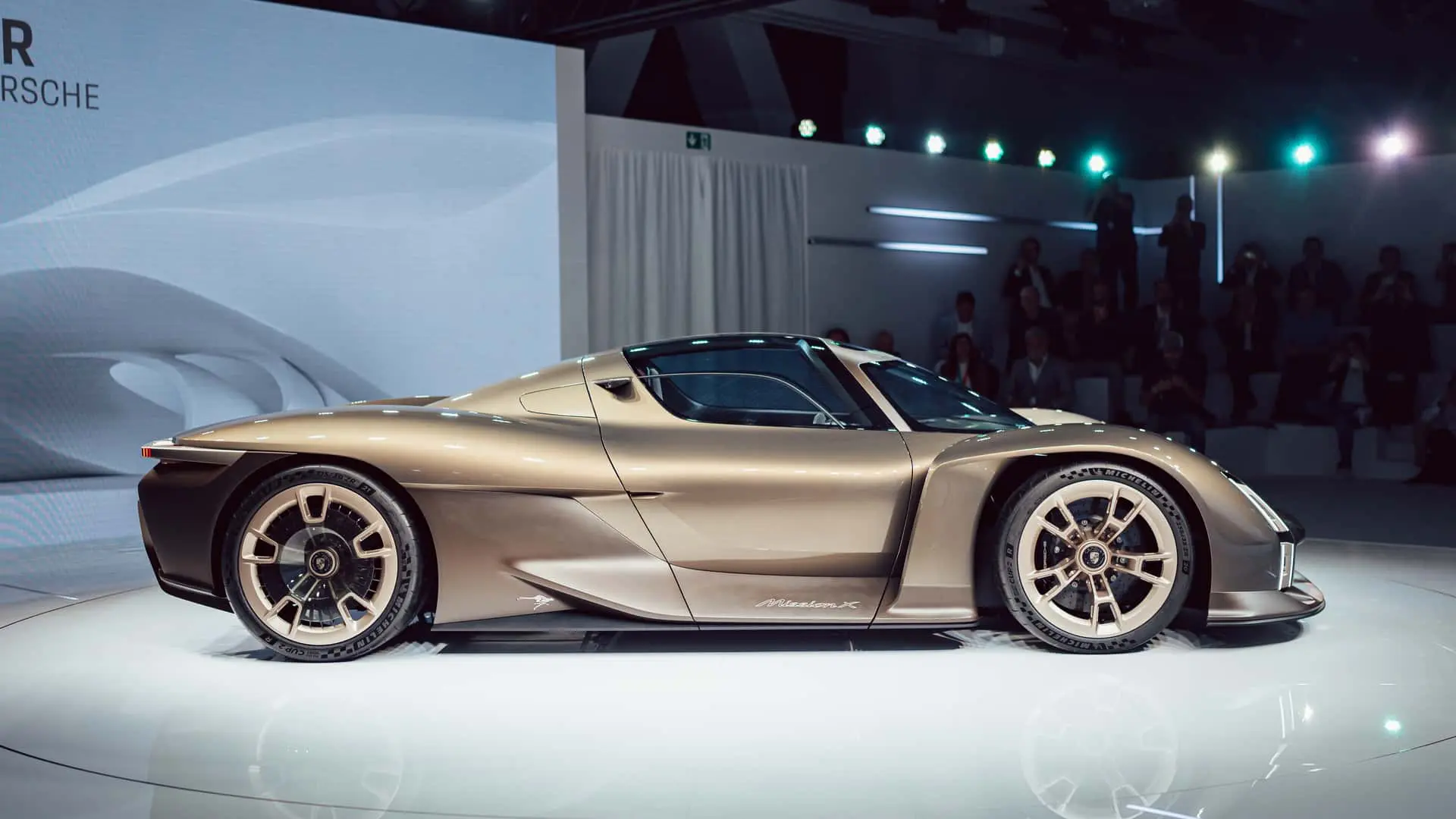 Porsche Mission X Side