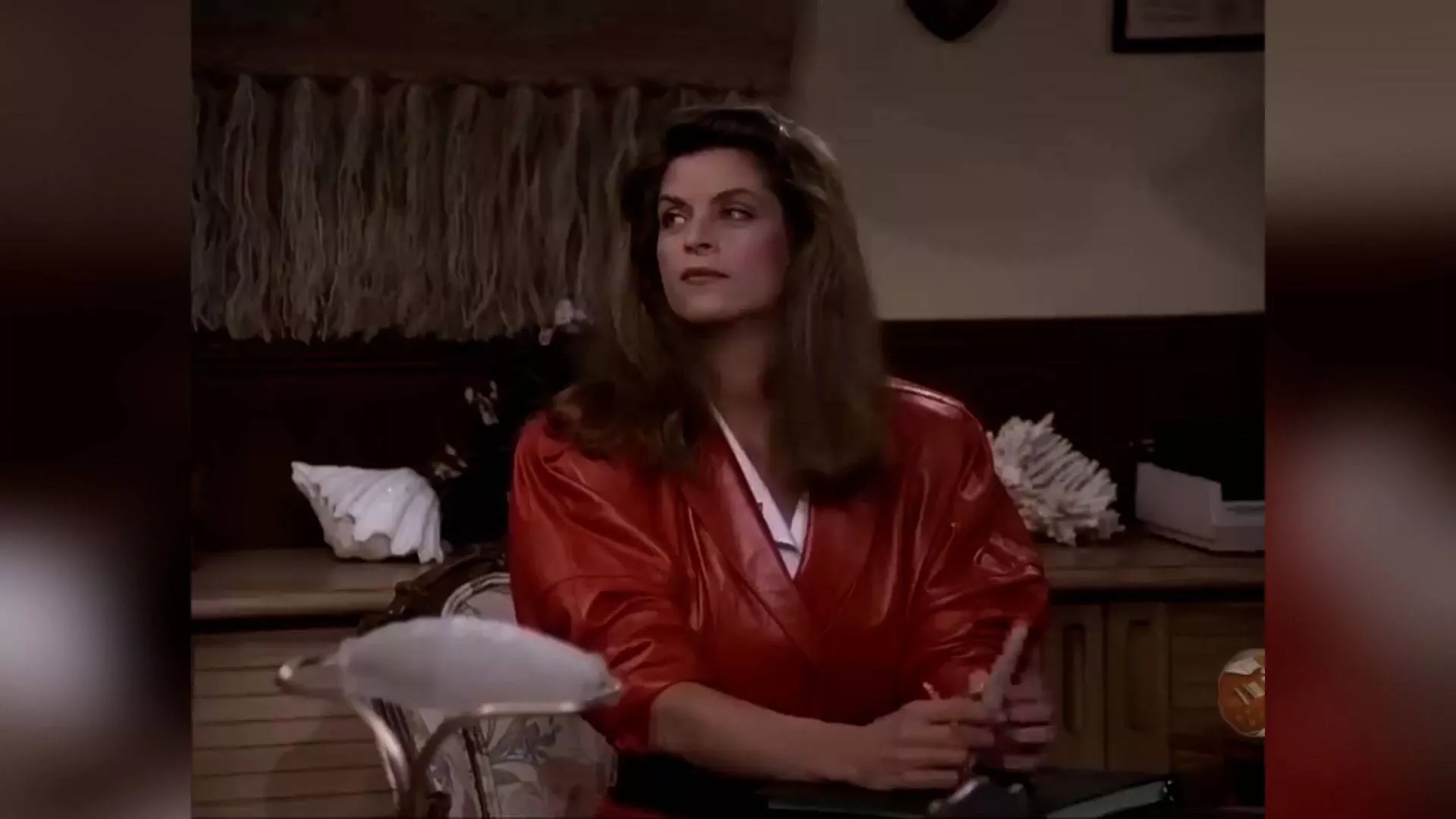 Kirstie Alley Wallpaper