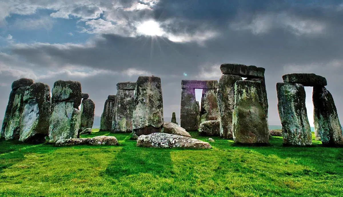Neolithic Monuments in the British Isles