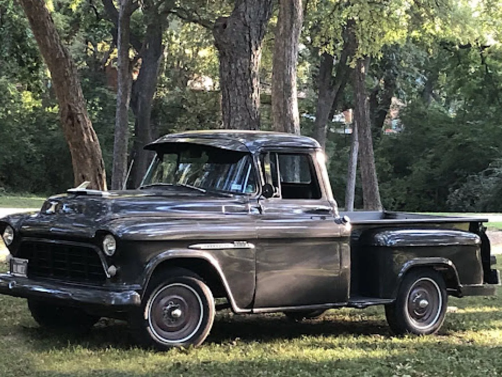 Chevrolet Apache Truck