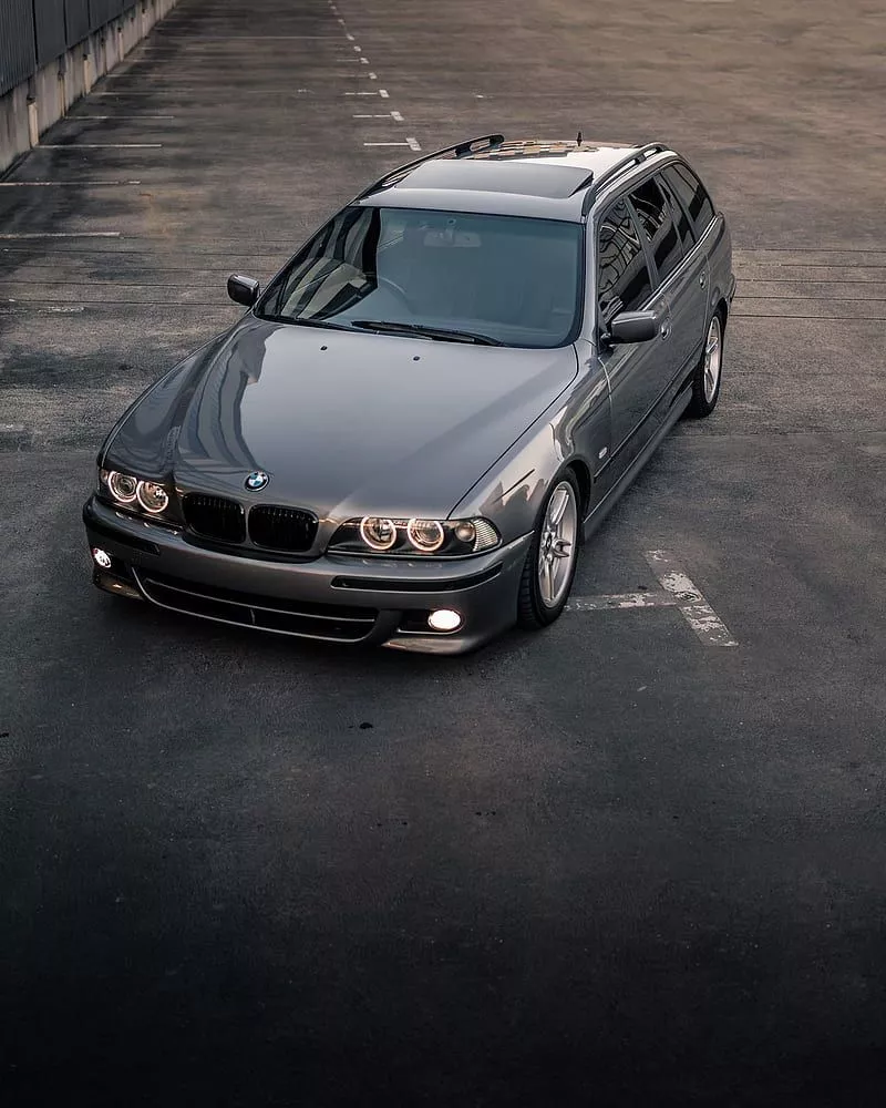 HD e39 touring wallpaper