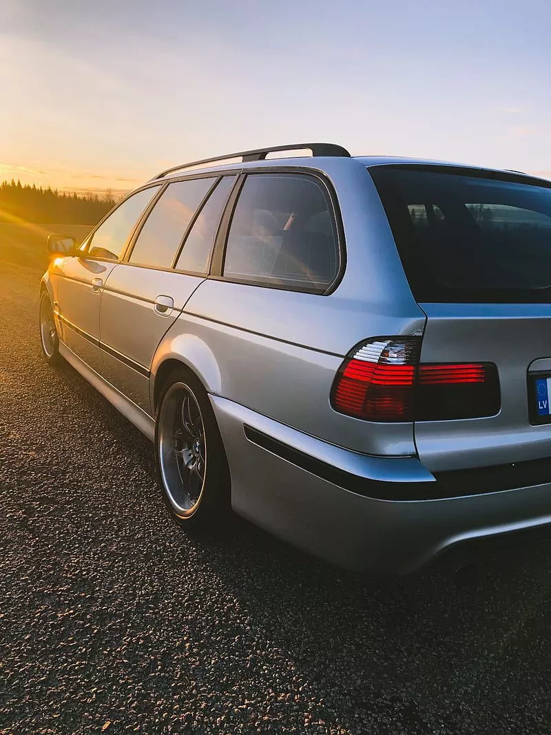 bmw #e39 #m5 #stance #lowlife #wagon