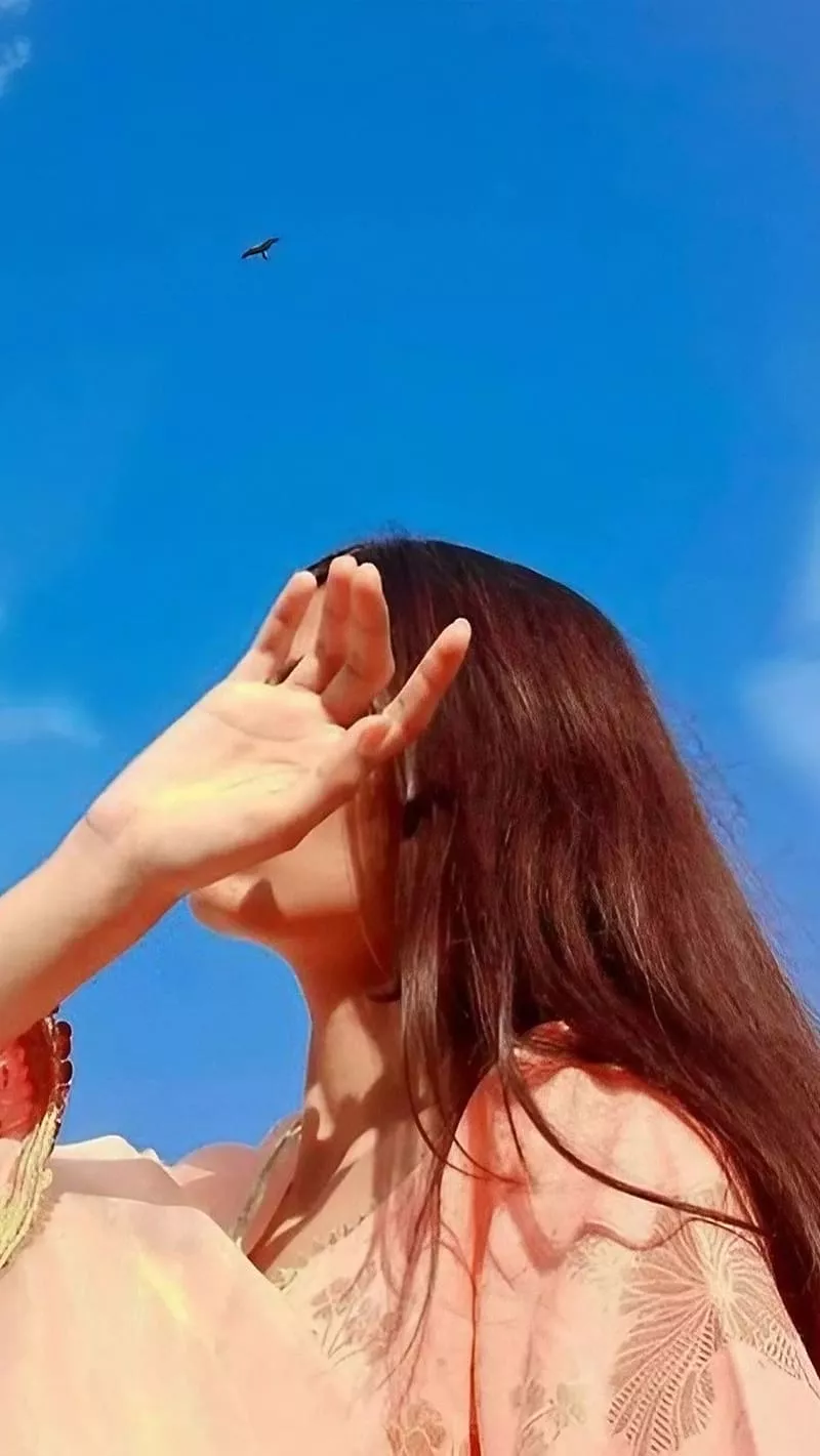 HD beautiful girl hidden face