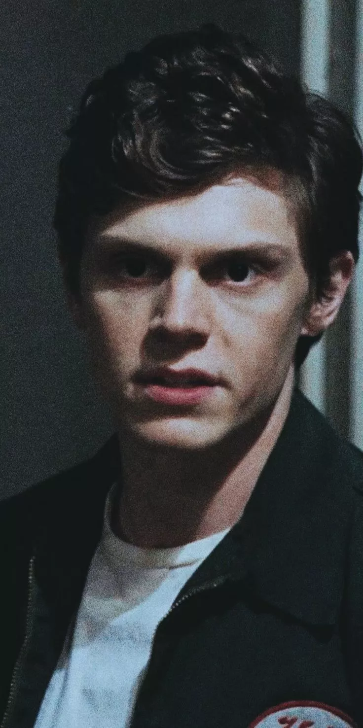 Kit Walker Aesthetic Wallpaper