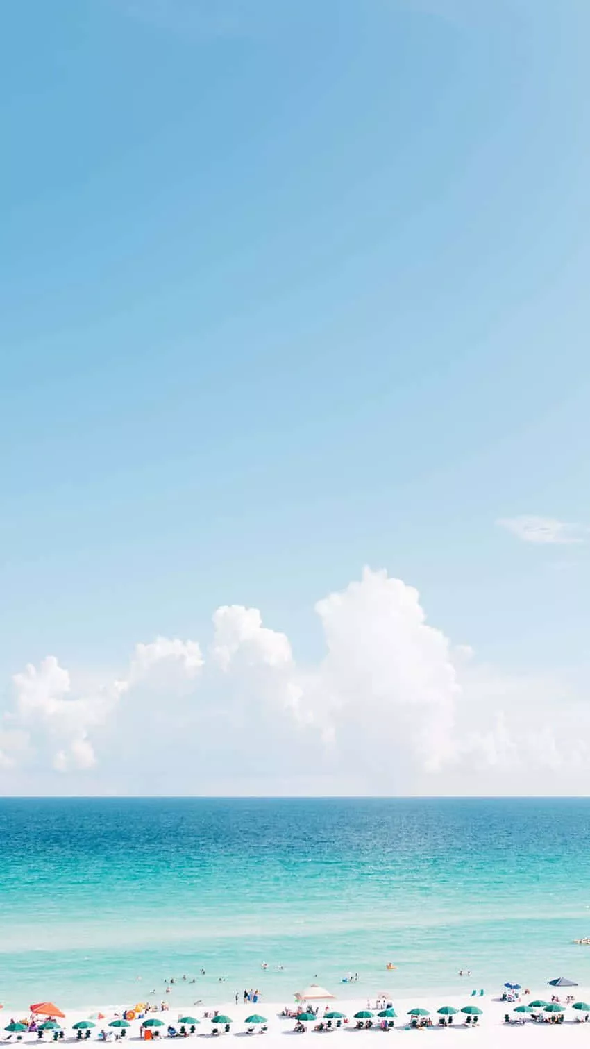Aesthetic Preppy Beach Wallpaper