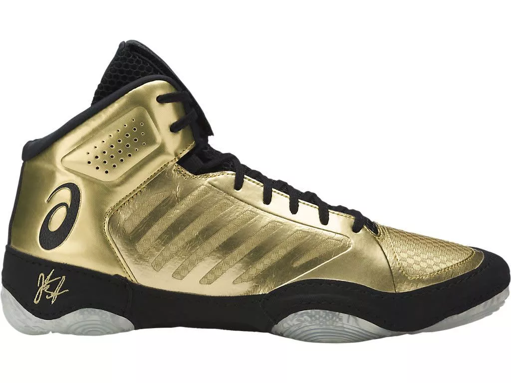 Wrestling Shoes to Dominate the Mat