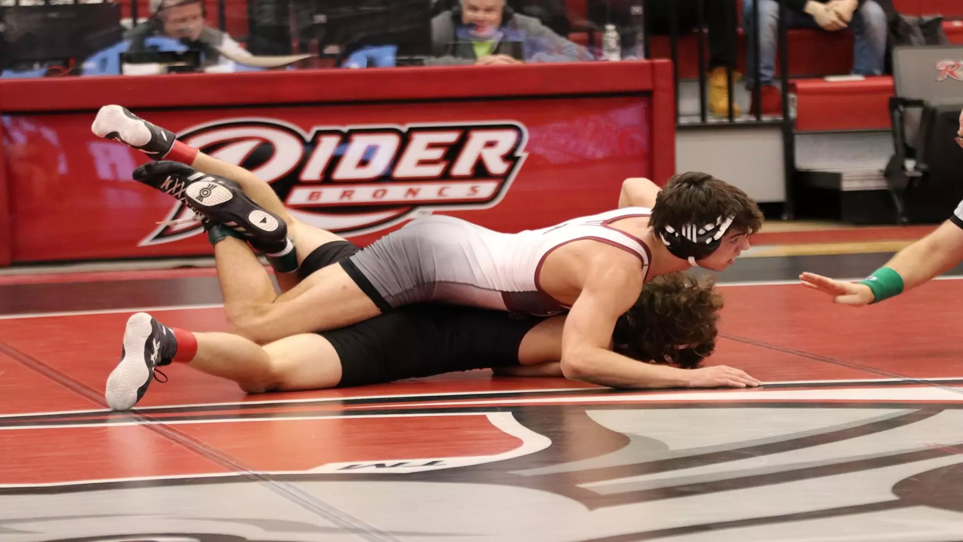Upsets from Kinner and Wilson Not