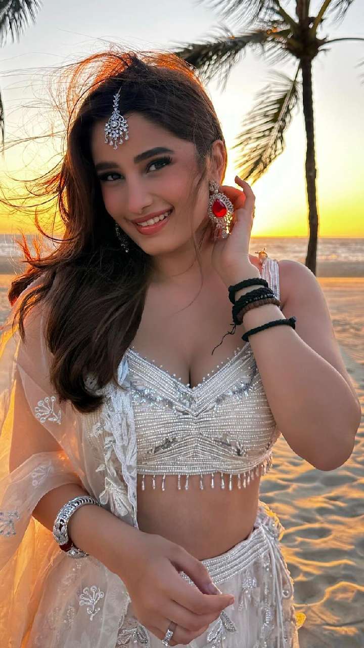 Rasha Thadani Indian Looks For Young Girls