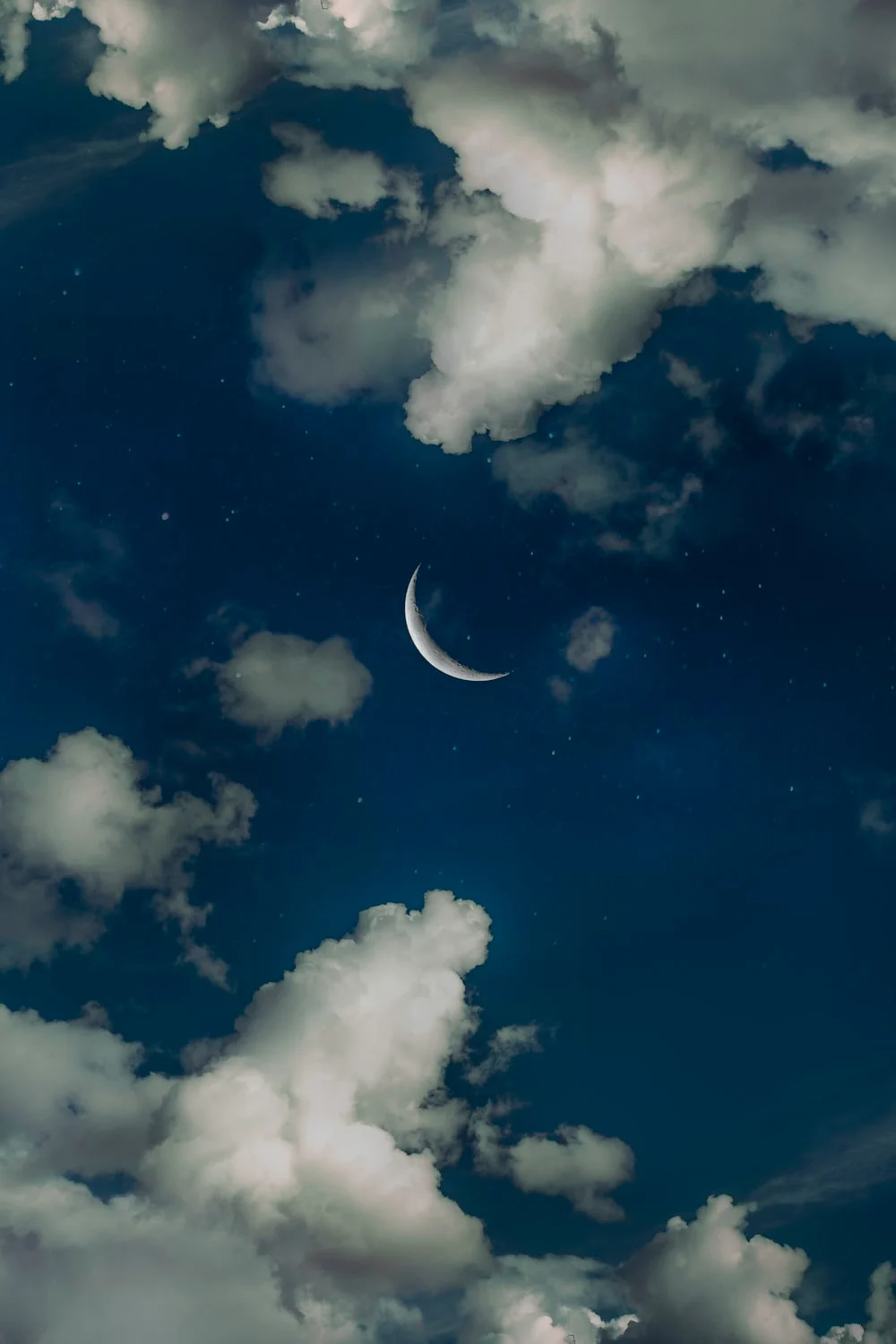 Night Sky with Clouds Wallpaper