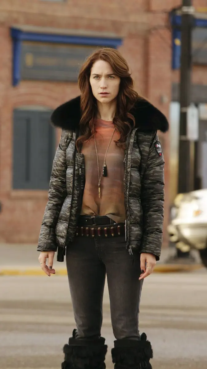 Melanie Scrofano wallpaper