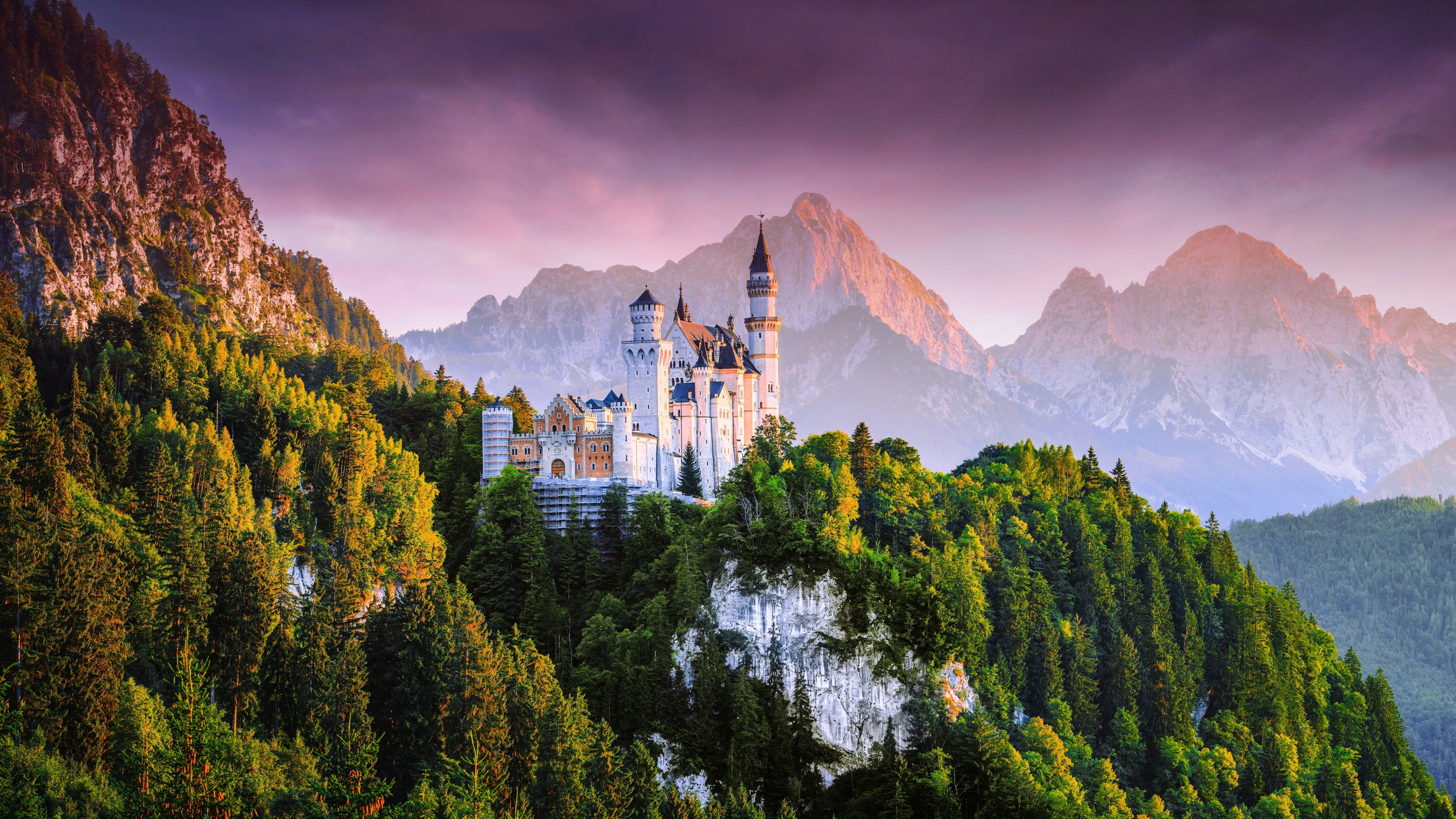 Neuschwanstein Castle Wallpaper 4K