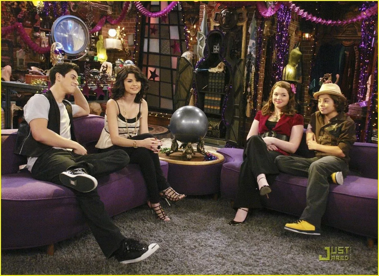 Justin Russo Henrie/ Justin