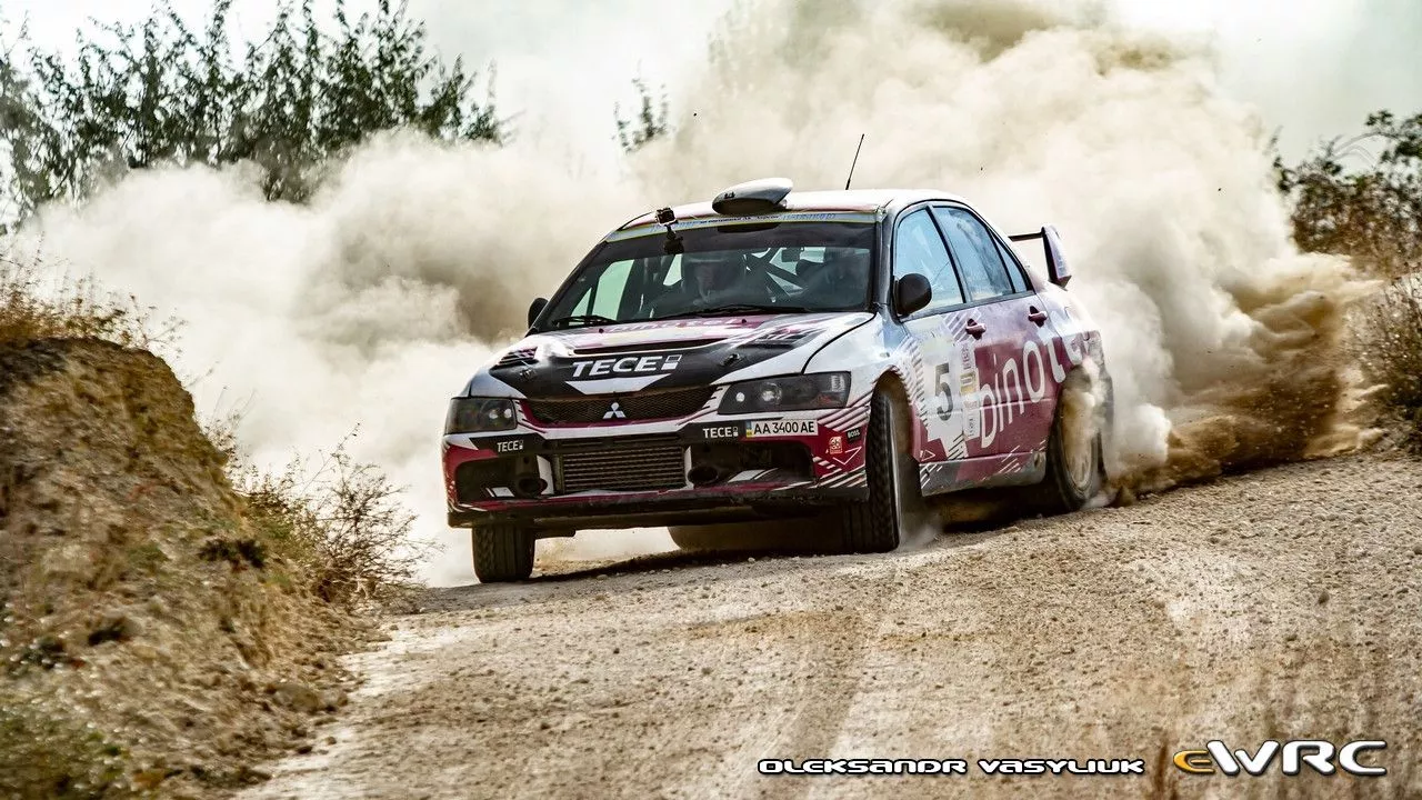 Korzun Anton − Kononov Pavlo