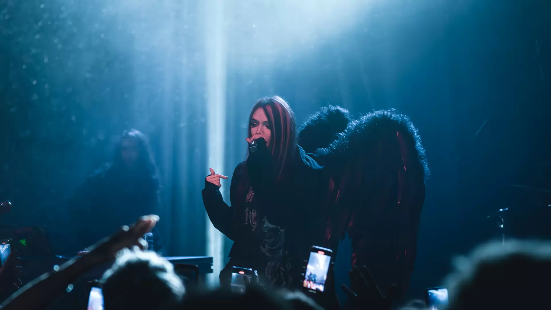 Saramalacara eclipsó el Teatro Sala