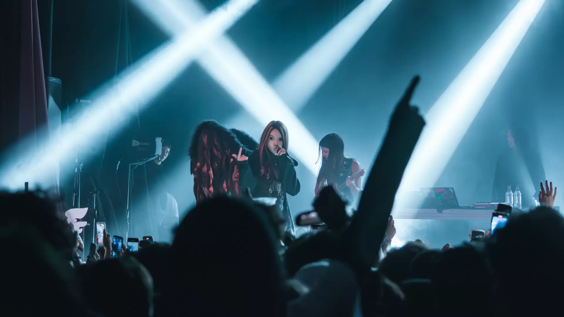 Saramalacara eclipsó el Teatro Sala