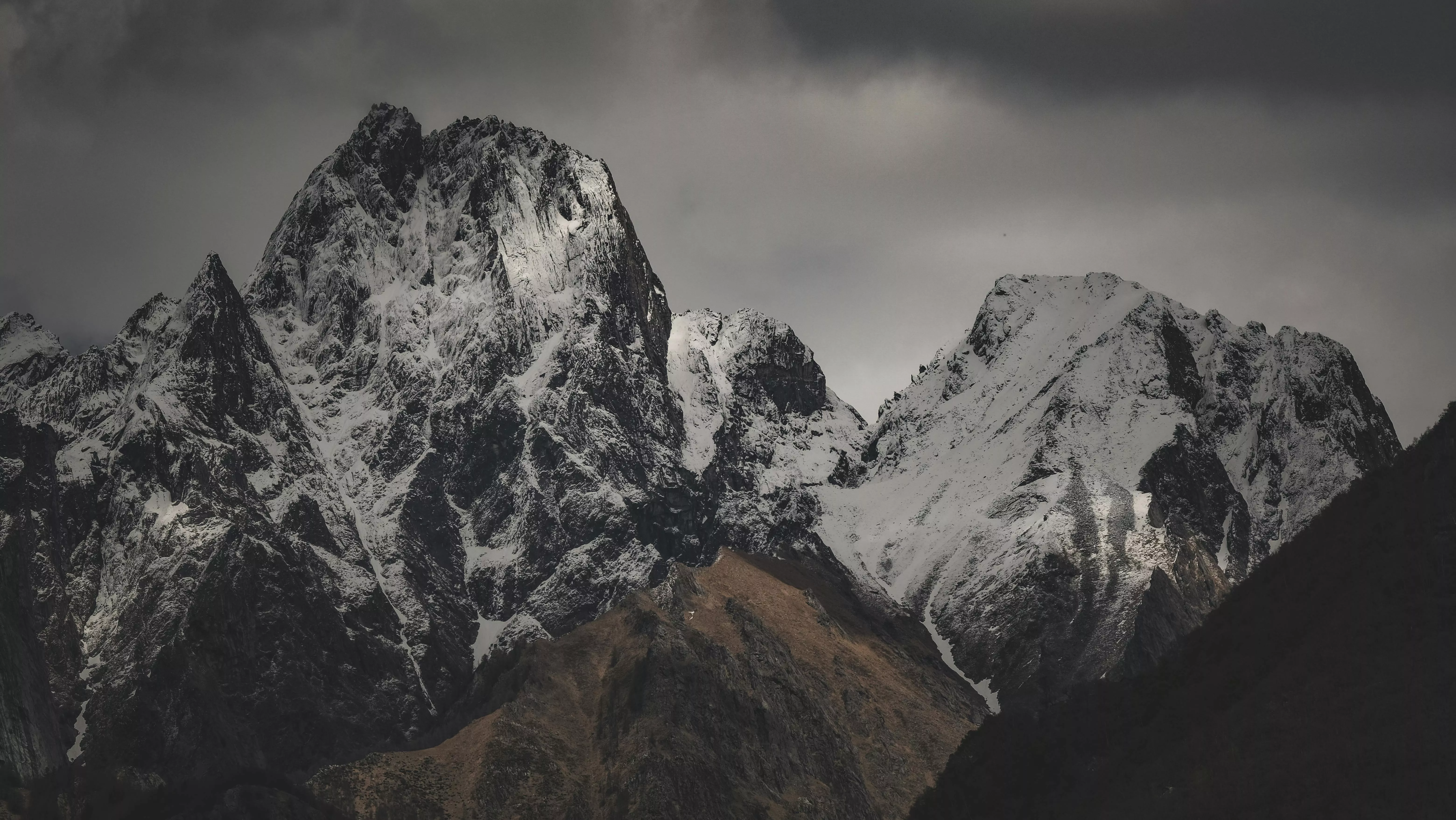 Snowy Mountains · Free