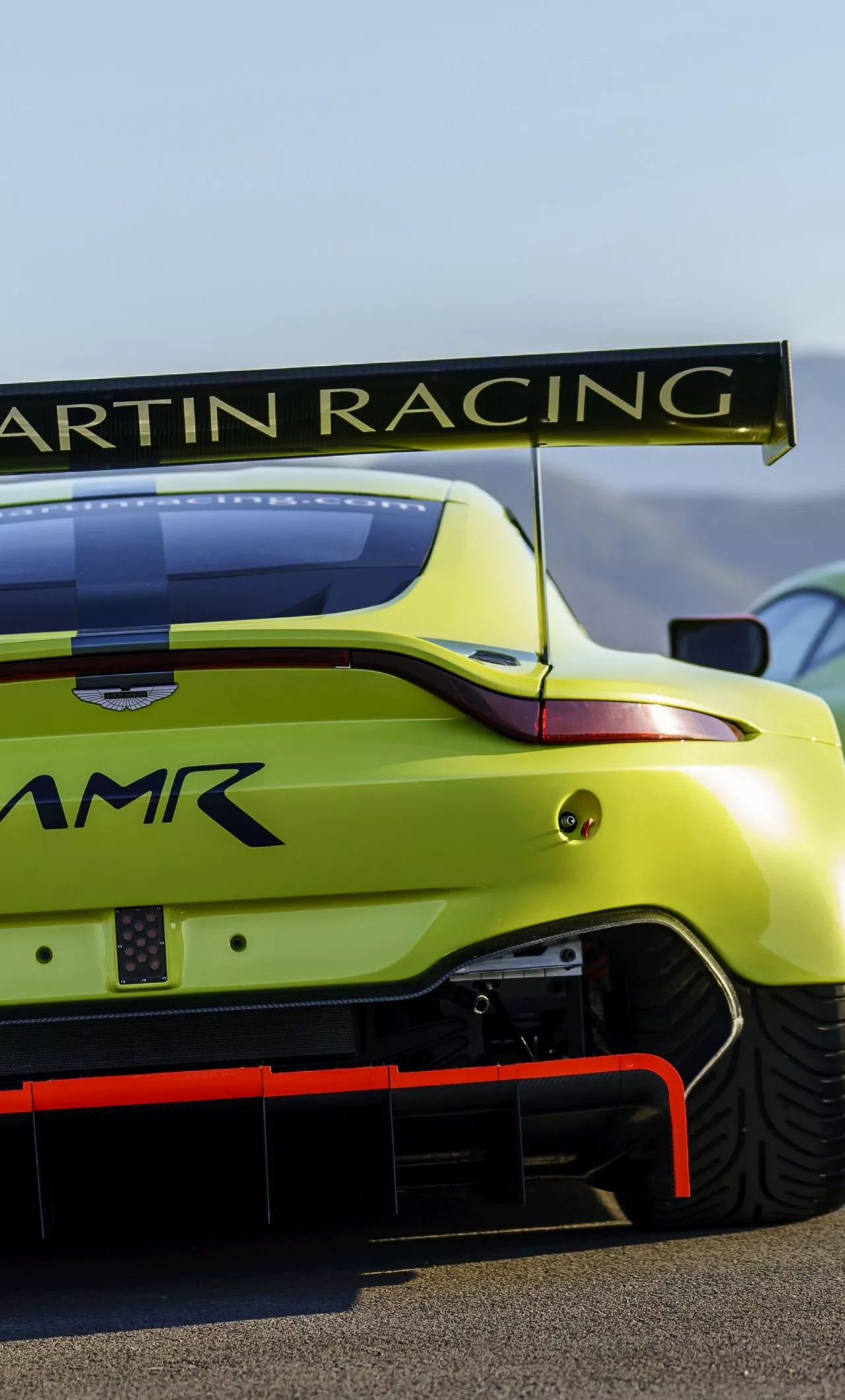 Download wallpaper 1280x2120 racing