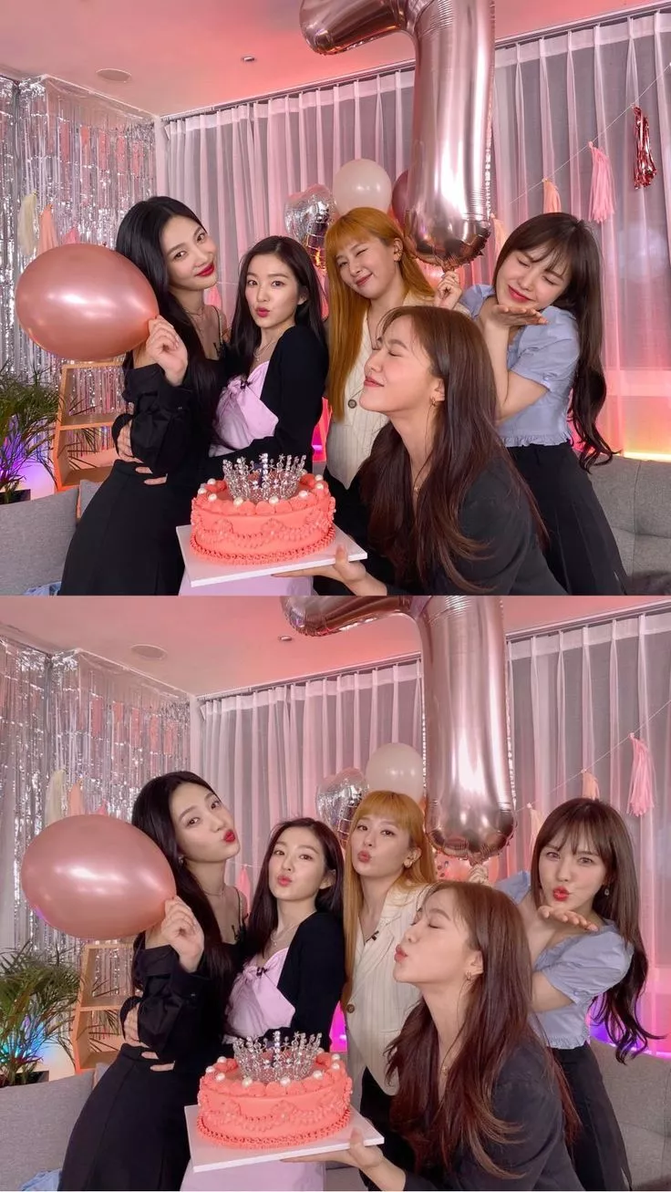 RED VELVET