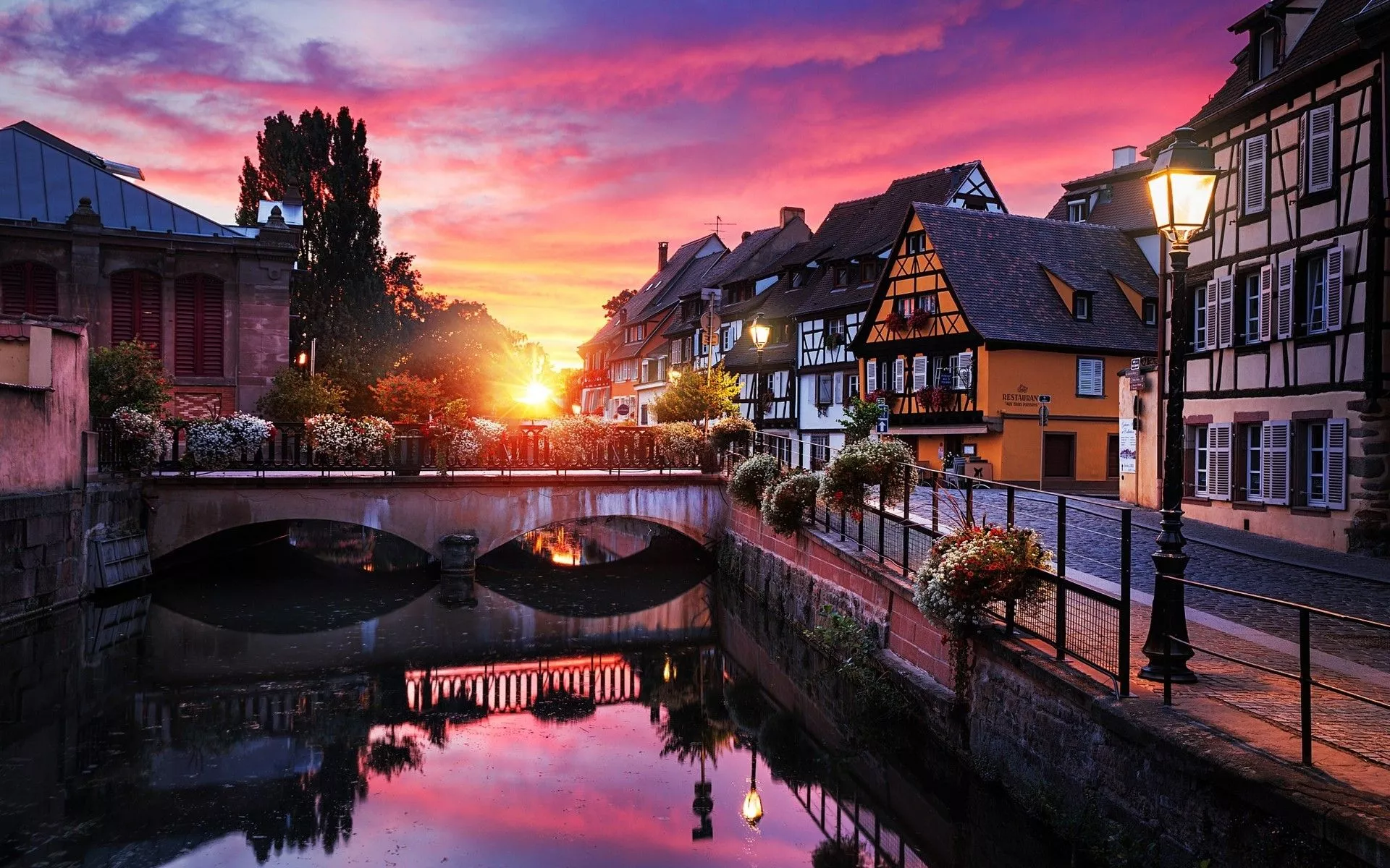 European Wallpaper
