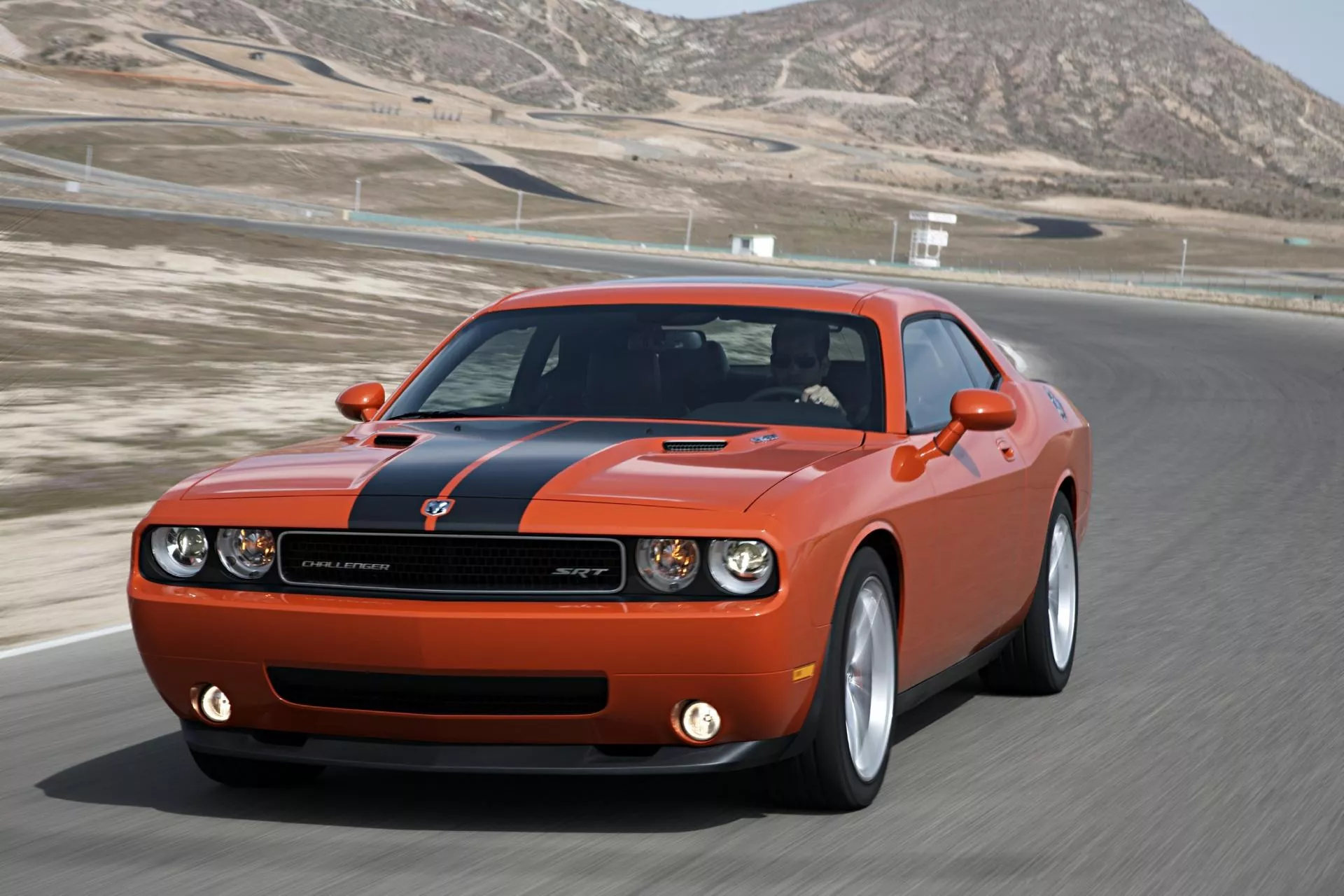 Dodge Challenger SRT8 Wallpaper