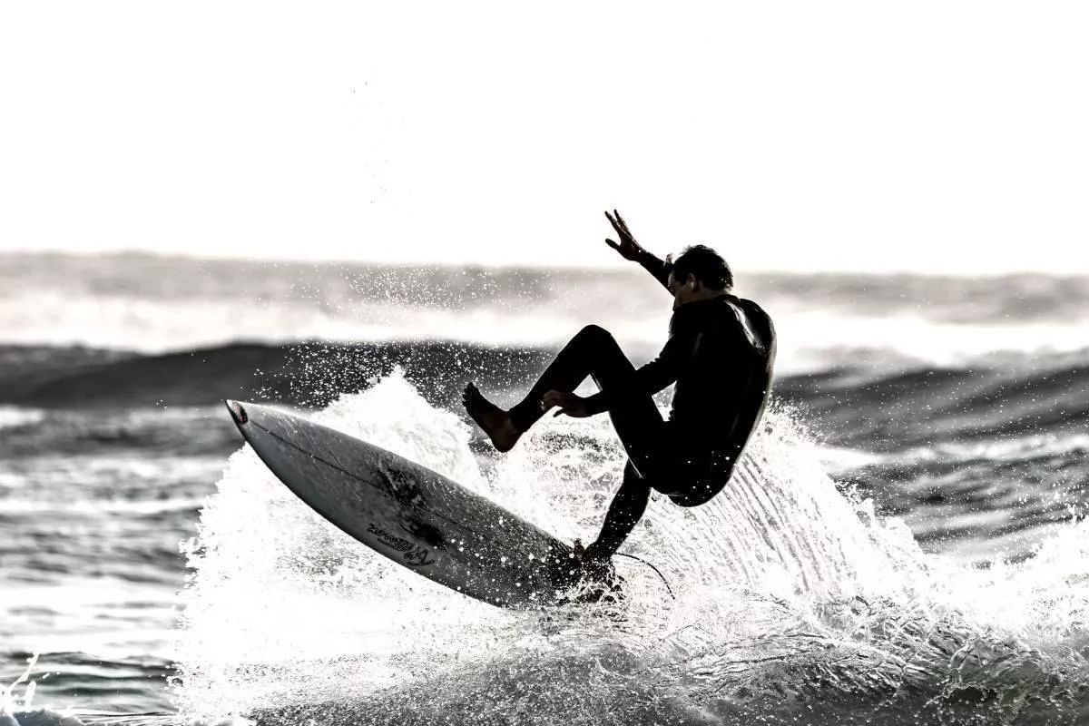 Surf Wallpaper