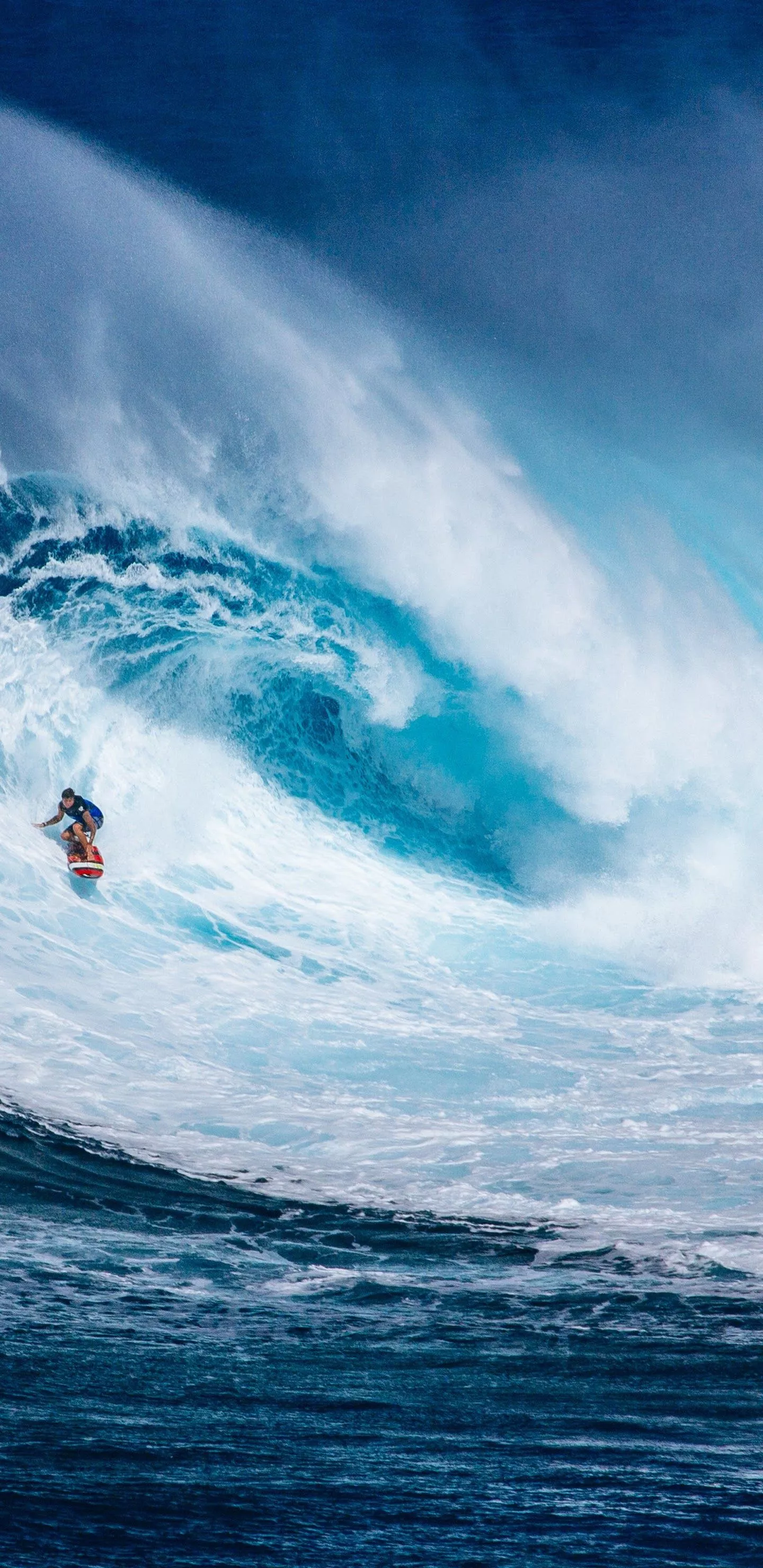 Surfing Ocean Waves Nature Scenery 4K