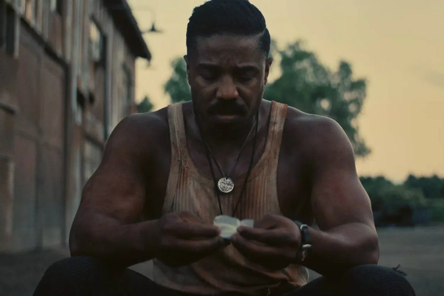 Sinners' Trailer: Michael B. Jordan